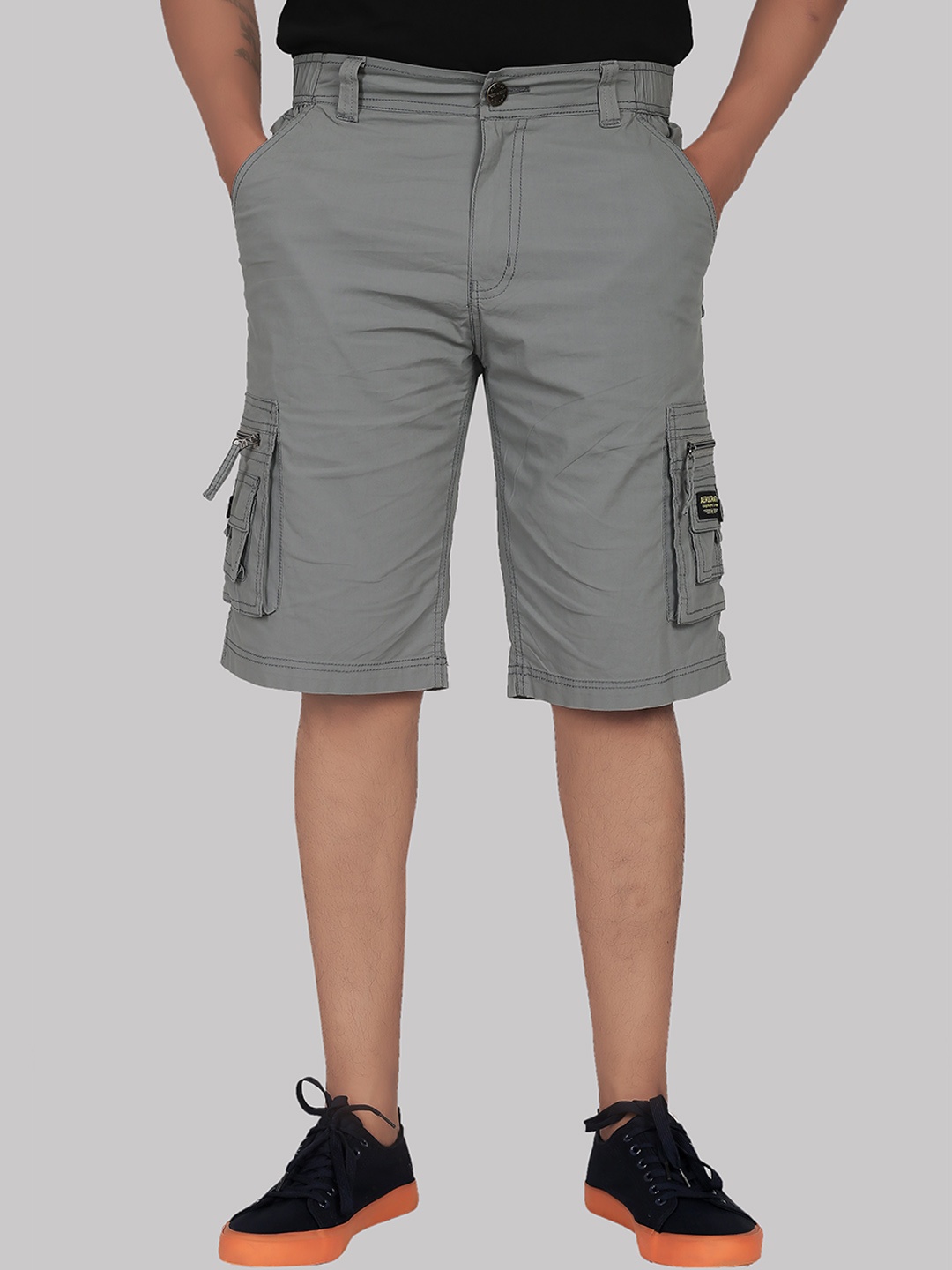 

AEROCRAFT Men Grey Cargo Shorts
