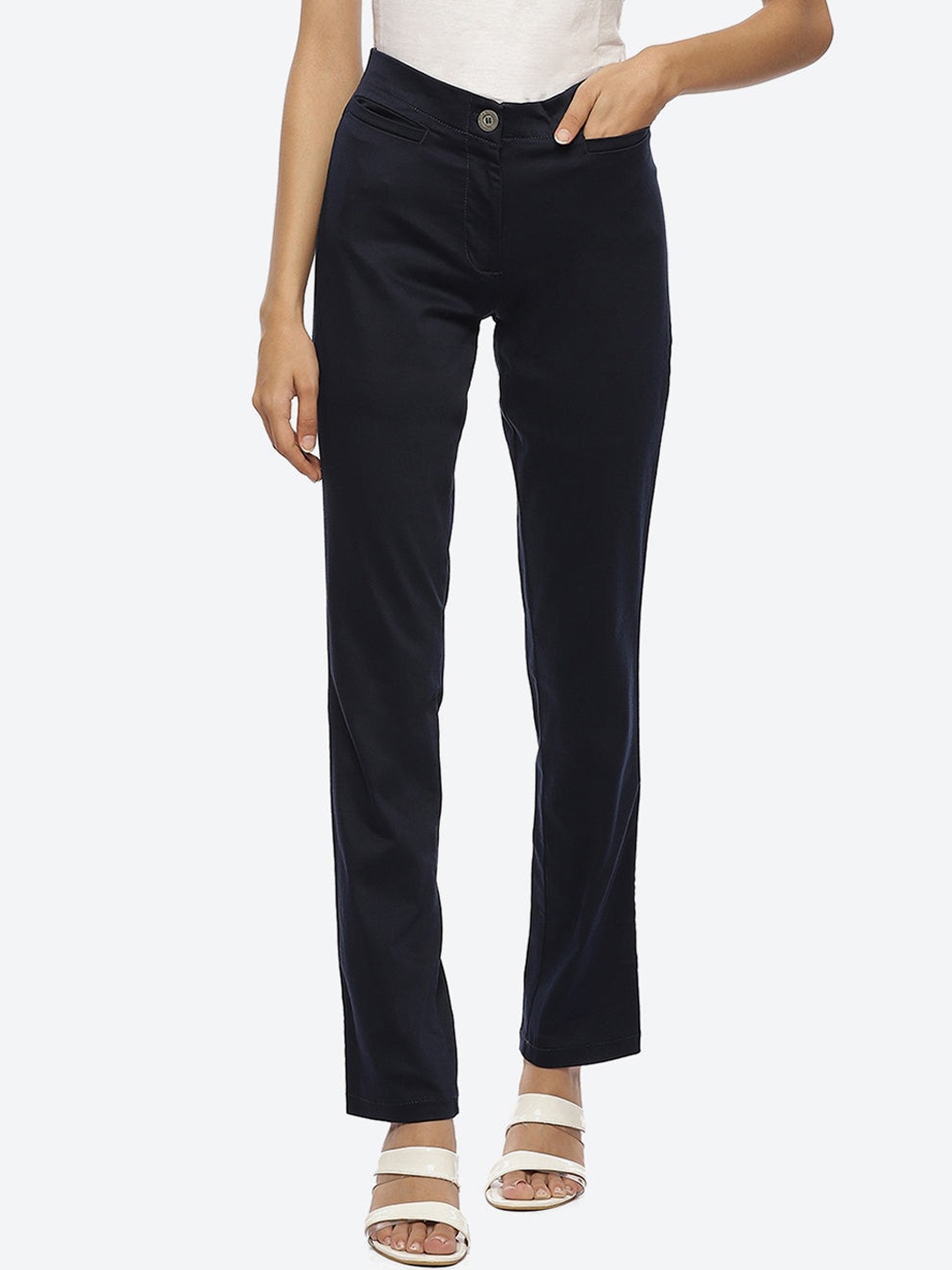 

Lakshita Women Blue Regular Fit Relaxed Chambray Trousers