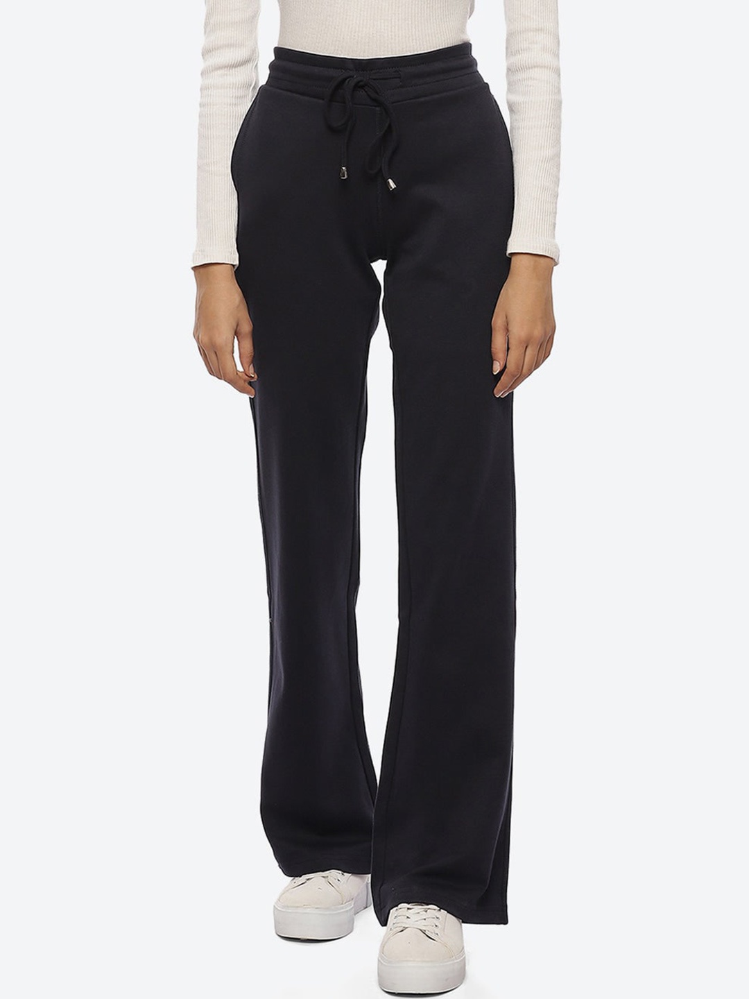 

Lakshita Women Navy Blue Relaxed Loose Fit Chambray Trouser