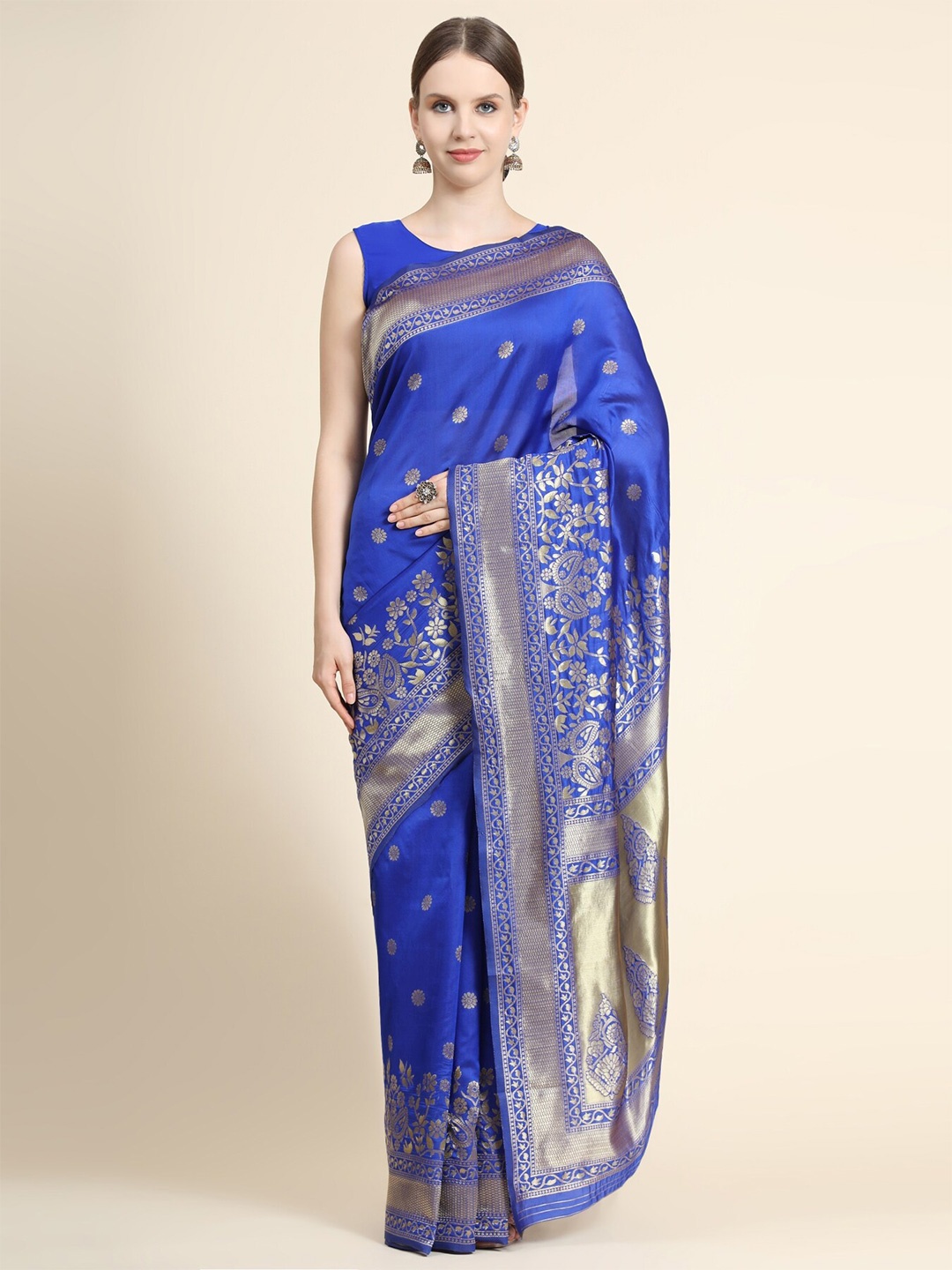 

Phenav Women Blue Sarees