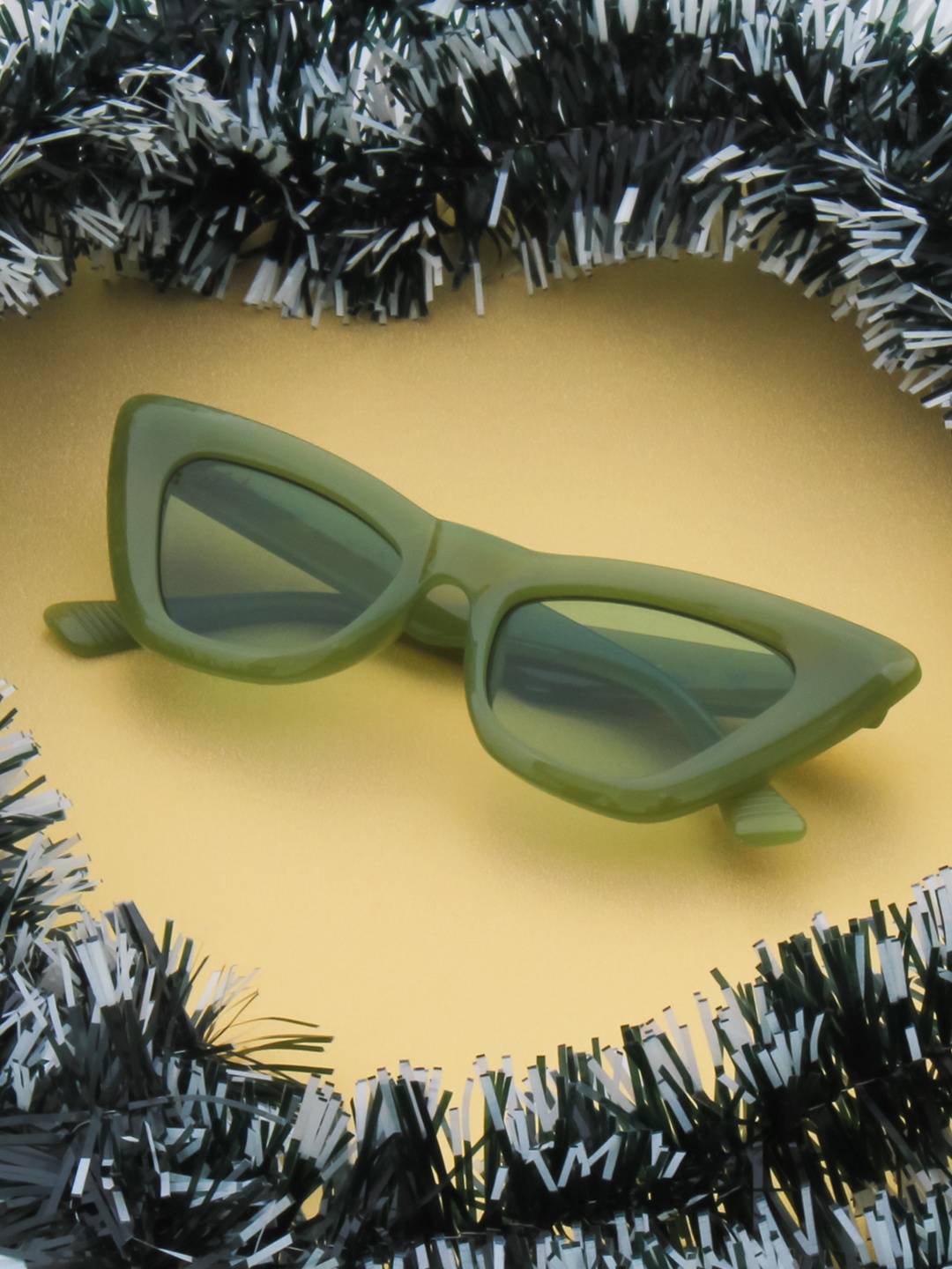 

Ted Smith Women Green Lens & Green Cateye Sunglasses with UV Protected Lens