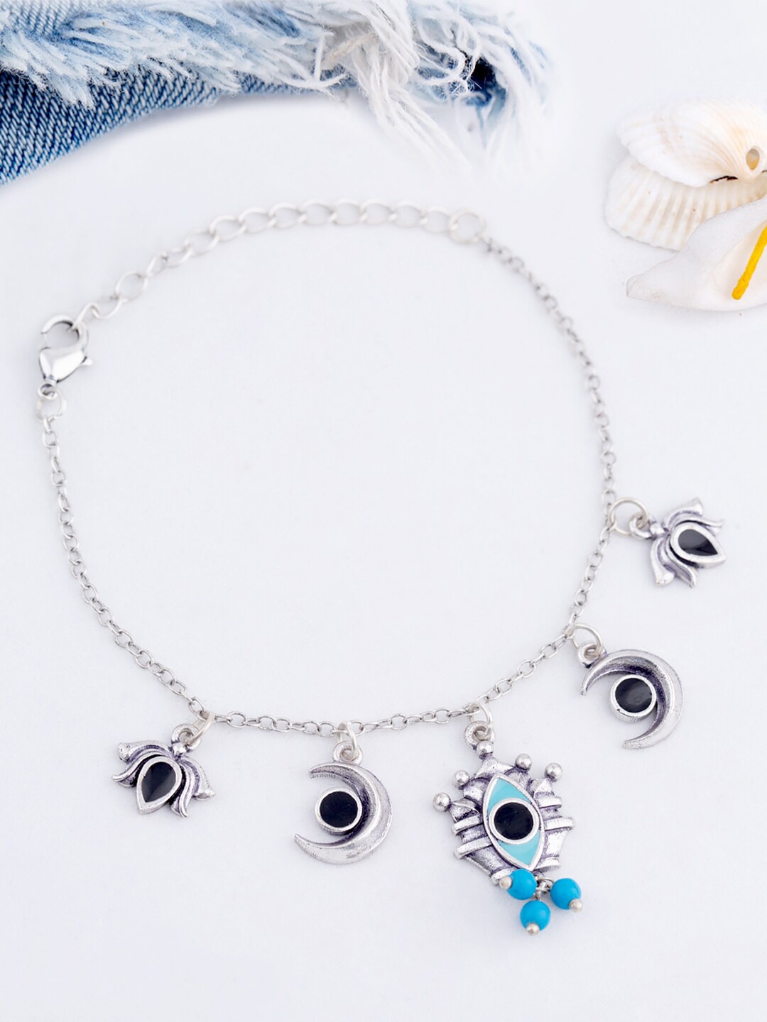 

Voylla Women Silver-Toned & Black Brass Silver-Plated Link Bracelet