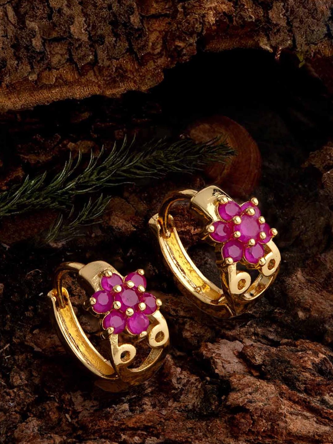 

Voylla Gold-Toned Contemporary Hoop Earrings