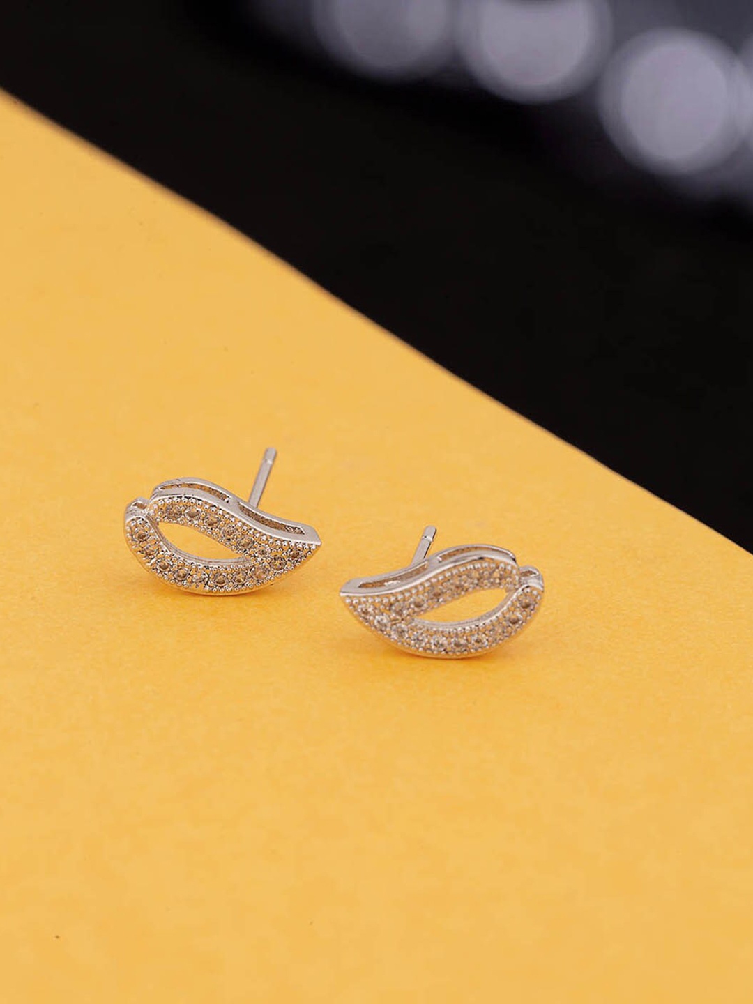 

Voylla Silver-Toned Contemporary Paisley Gems Adorned Earrings