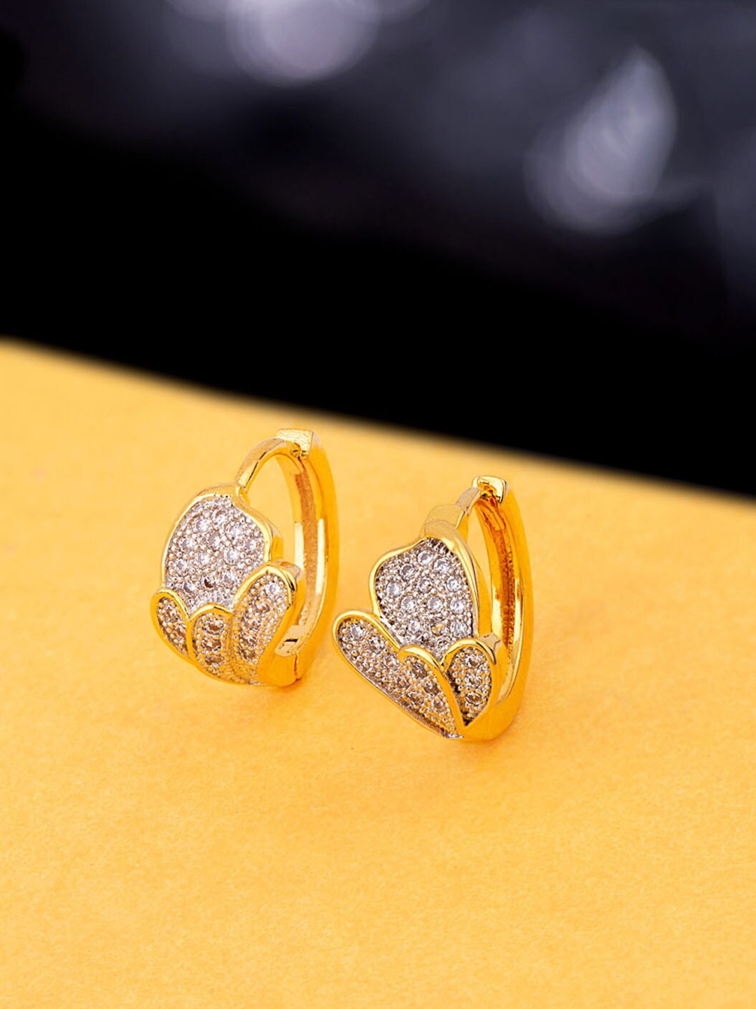 

Voylla Womens Gold-Toned Contemporary Studs Earrings