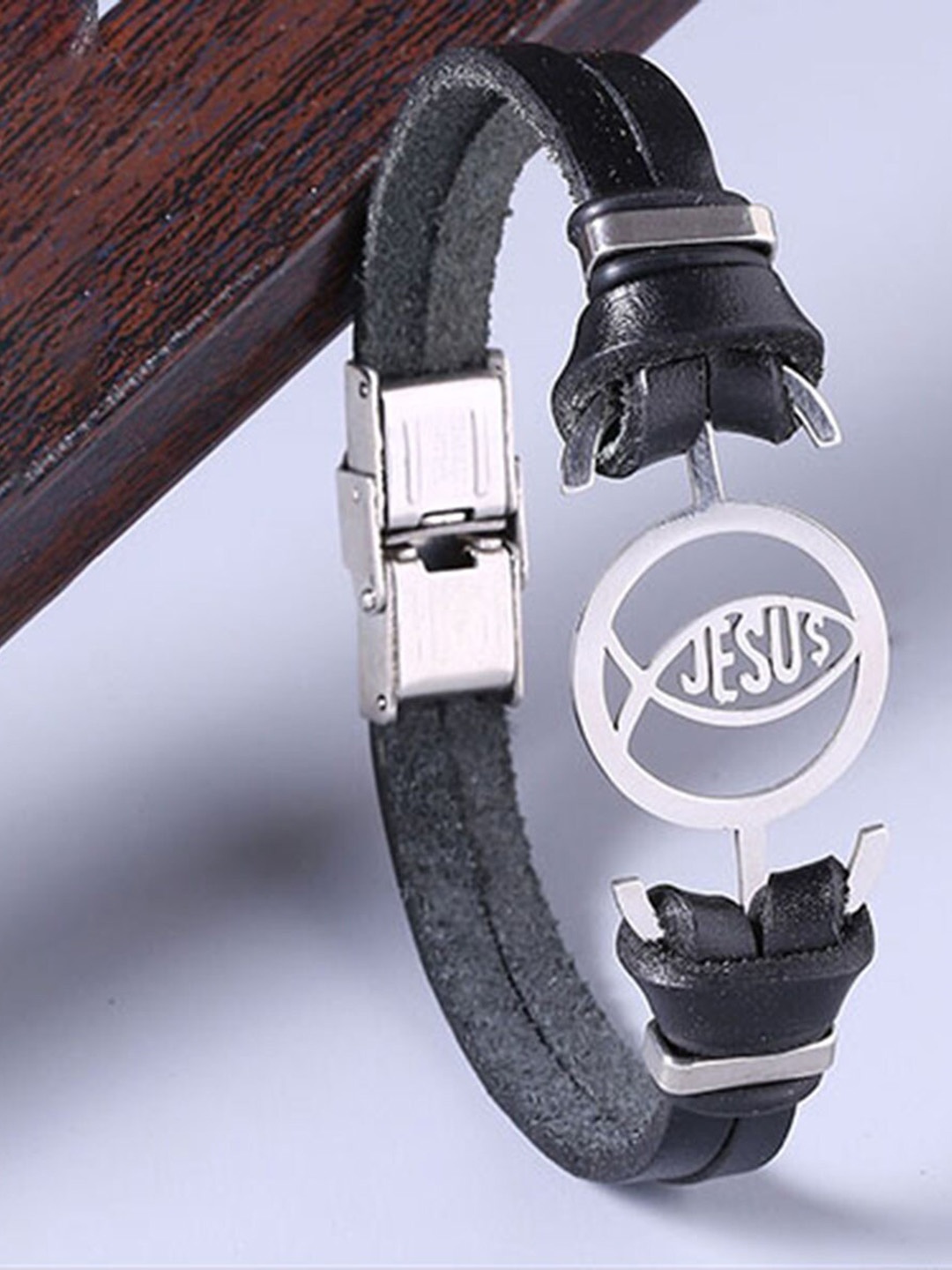 

Dare by Voylla Men Silver-Toned & Black Leather Silver-Plated Kada Bracelet