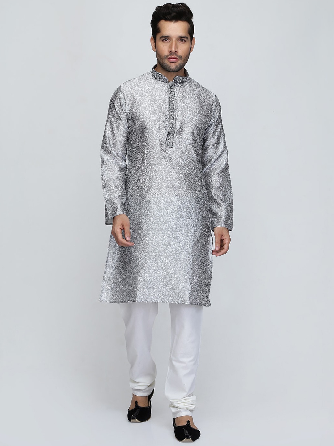 

ROYAL KURTA Men Silver-Toned Ethnic Motifs Printed Dupion Silk Kurta with Churidar