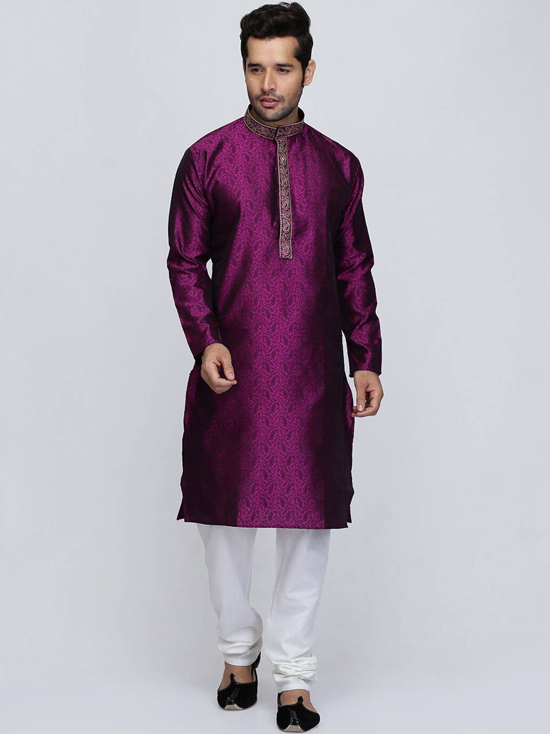 

ROYAL KURTA Men Purple Empire Dupion Silk Kurta with Pyjamas