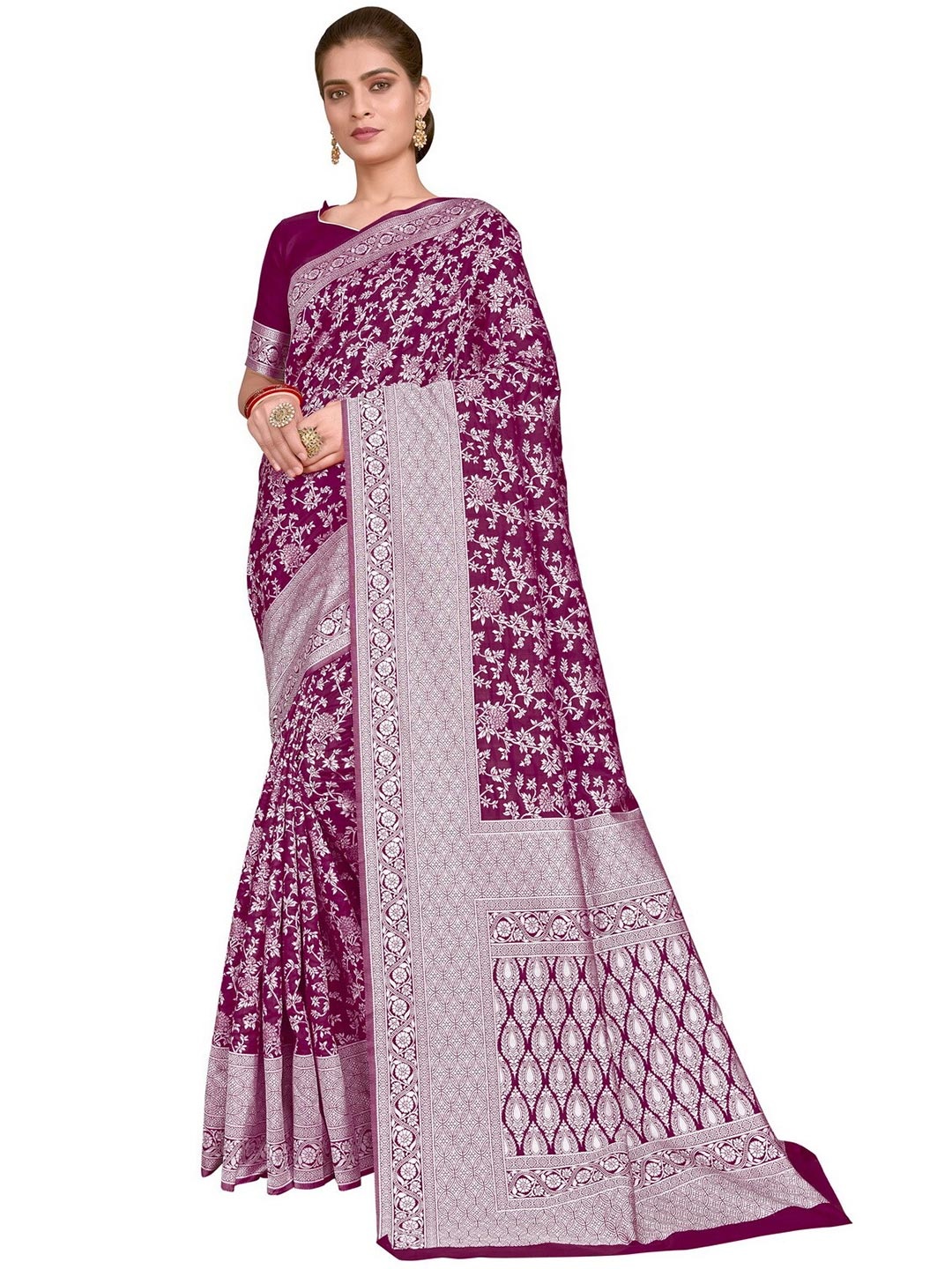 

SARIYA Women Purple & Silver-Toned Floral Zari Silk Blend Banarasi Saree