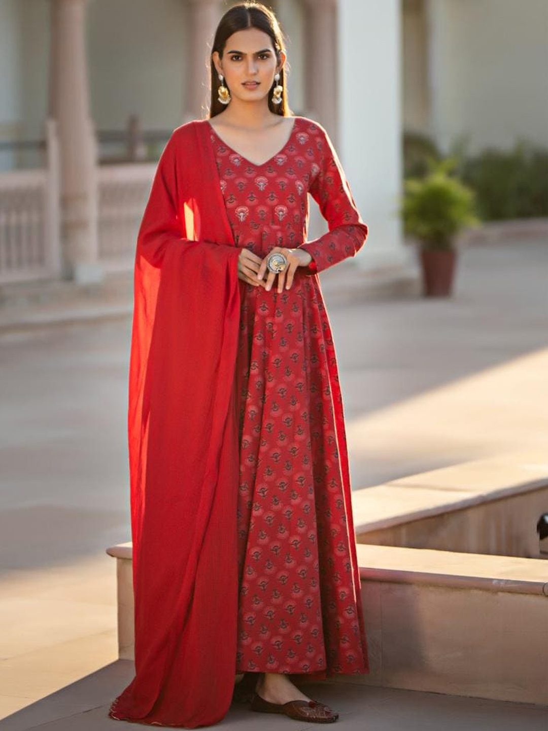 

Baisacrafts Women Red Embroidered Ajrakh Printed Pure Cotton Kurta With Dupatta