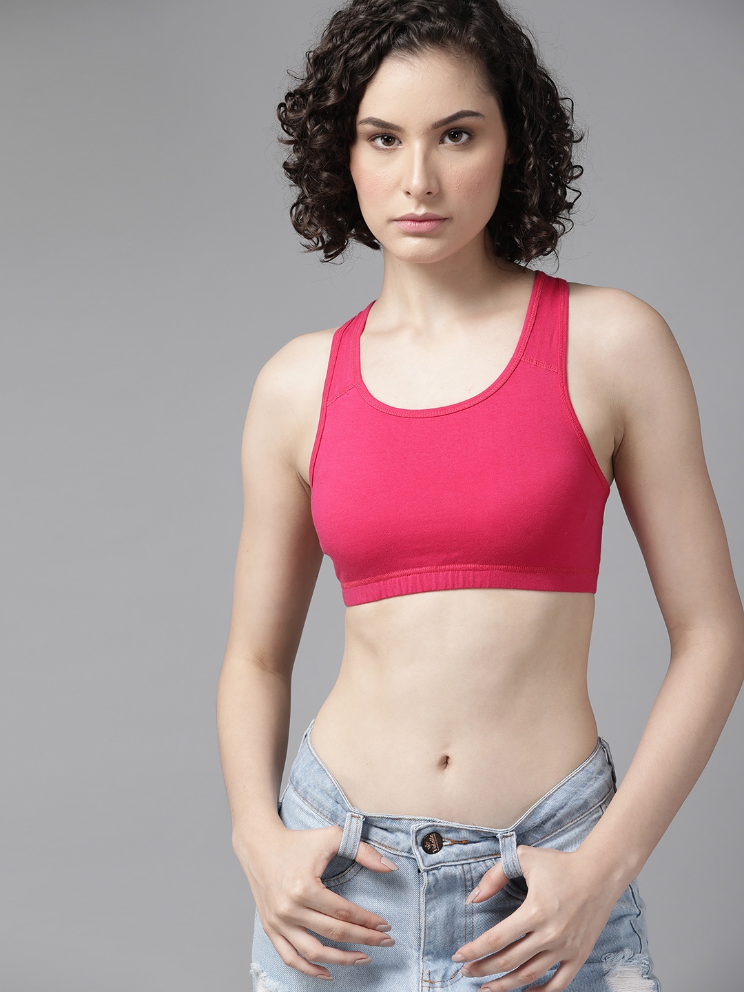 

Roadster Pink Solid Sports Bra