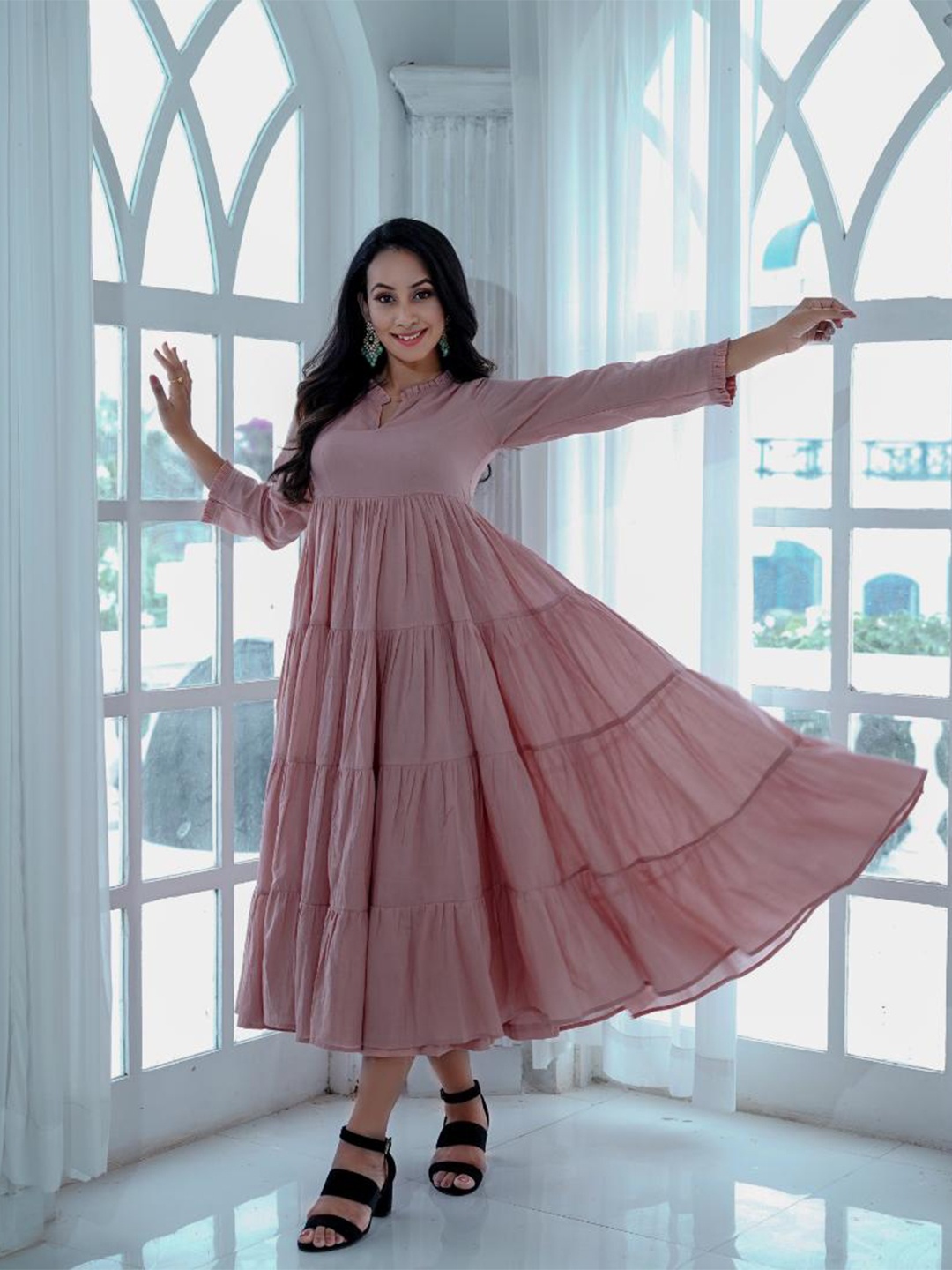 

Baisacrafts Women Pink Ethnic Midi Dress