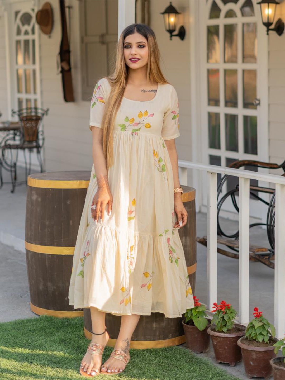 

Baisacrafts Beige Floral Tiered Cotton Maxi Dress
