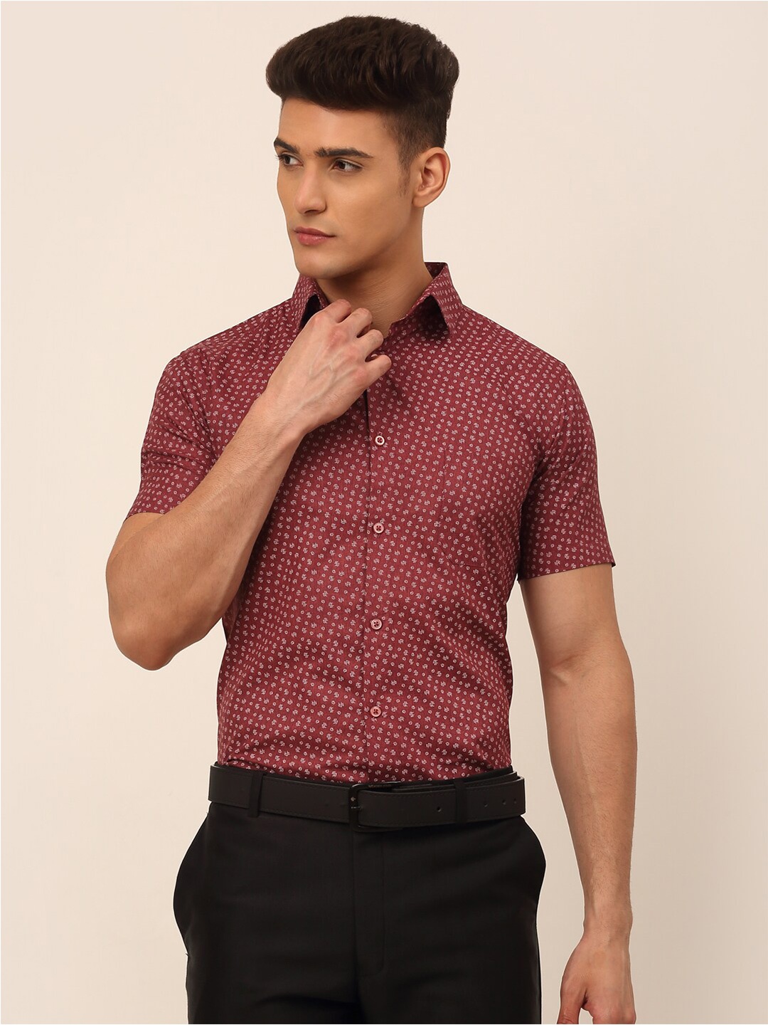 

JAINISH Men Maroon Classic Printed Formal Shirt