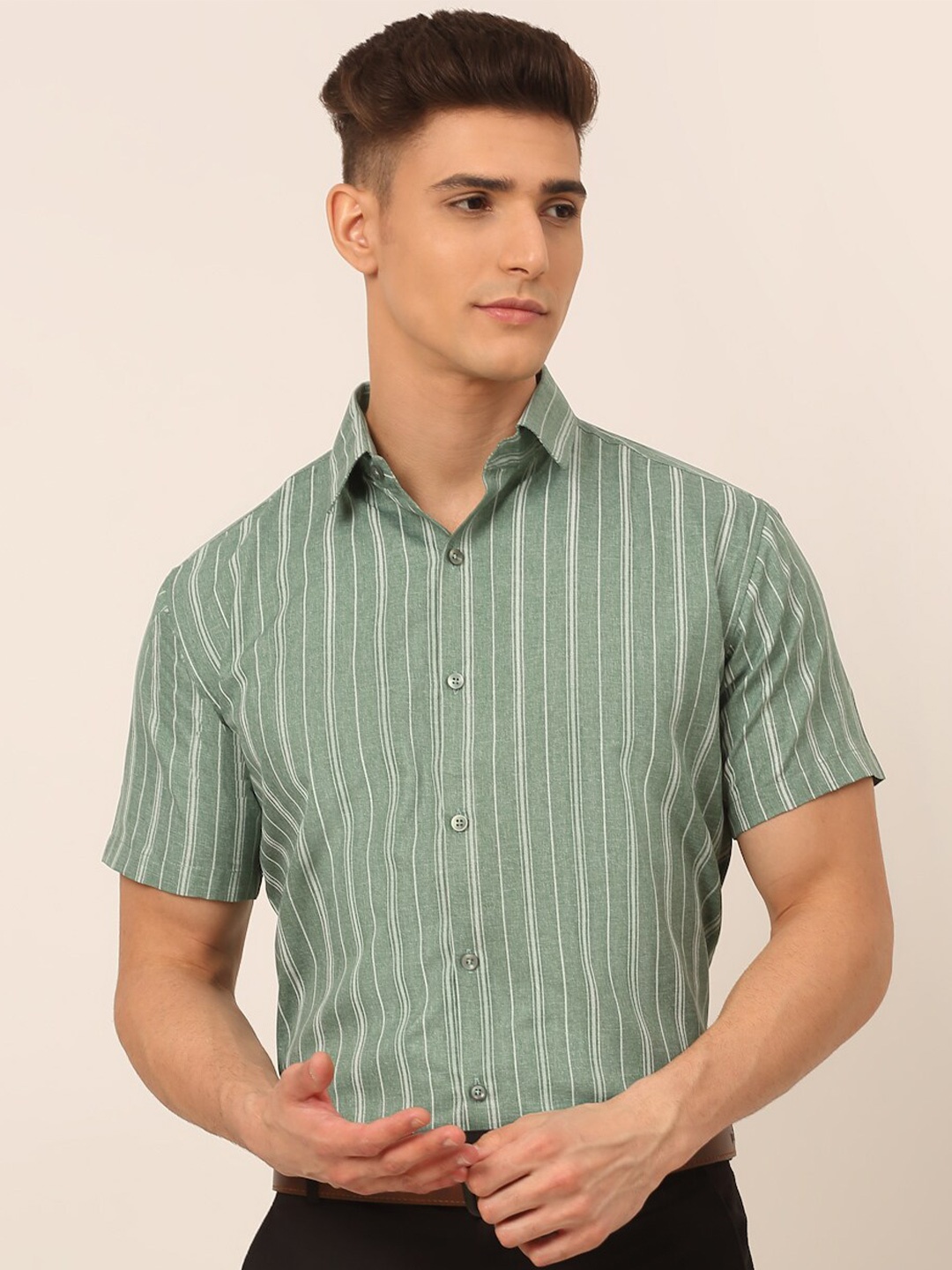 

JAINISH Men Green Classic Striped Formal Shirt