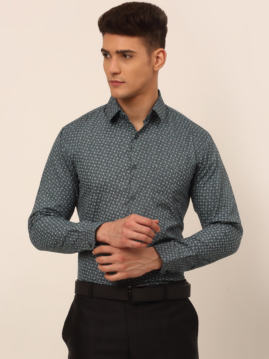 

JAINISH Men Grey Classic Micro Ditsy Printed Formal Shirt