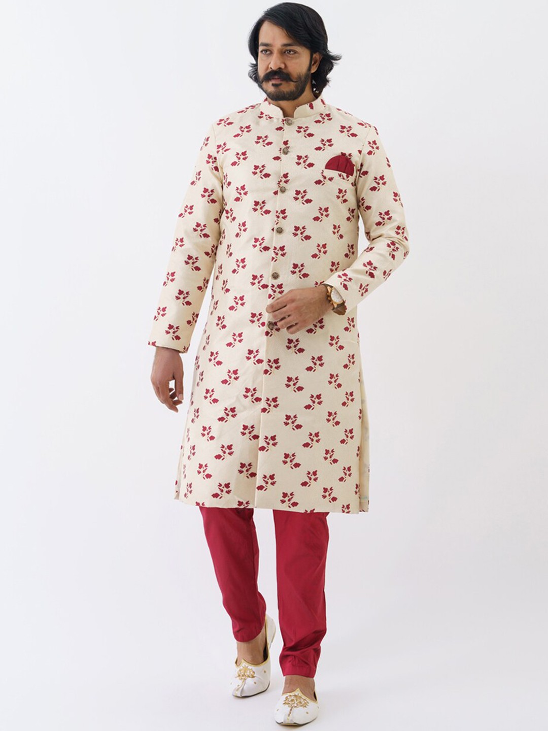 

amzira Men Cream-Colored & Red Printed Sherwani Set