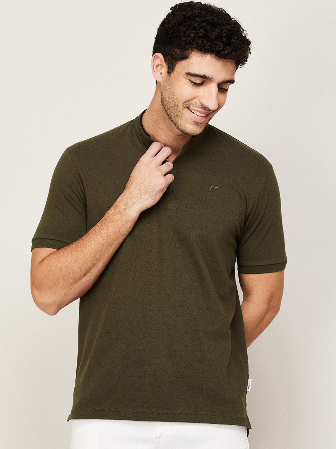 

Fame Forever by Lifestyle Men Olive Green Henley Neck T-shirt