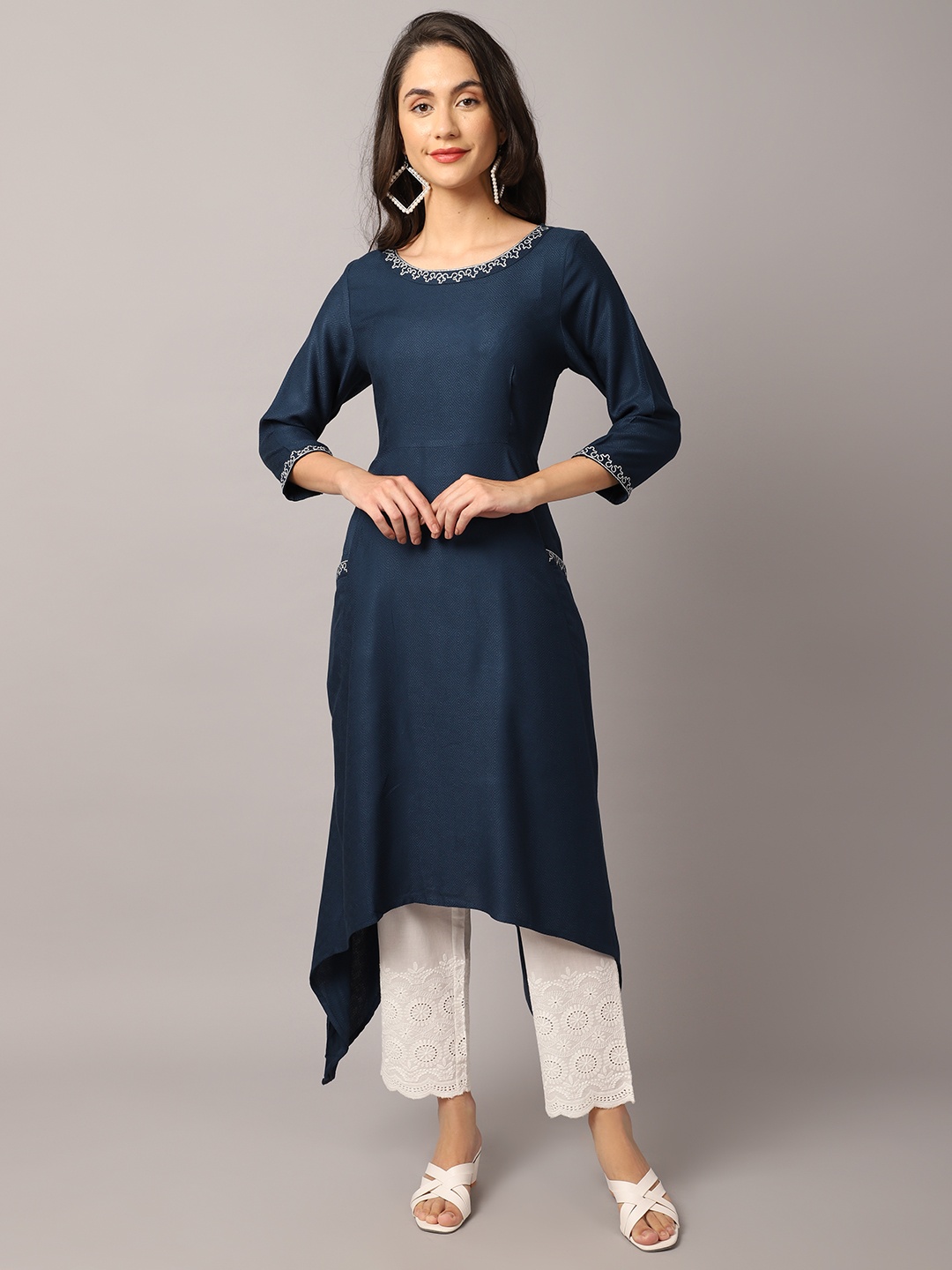 

Cantabil Women Teal Geometric Asymmetric Kurta