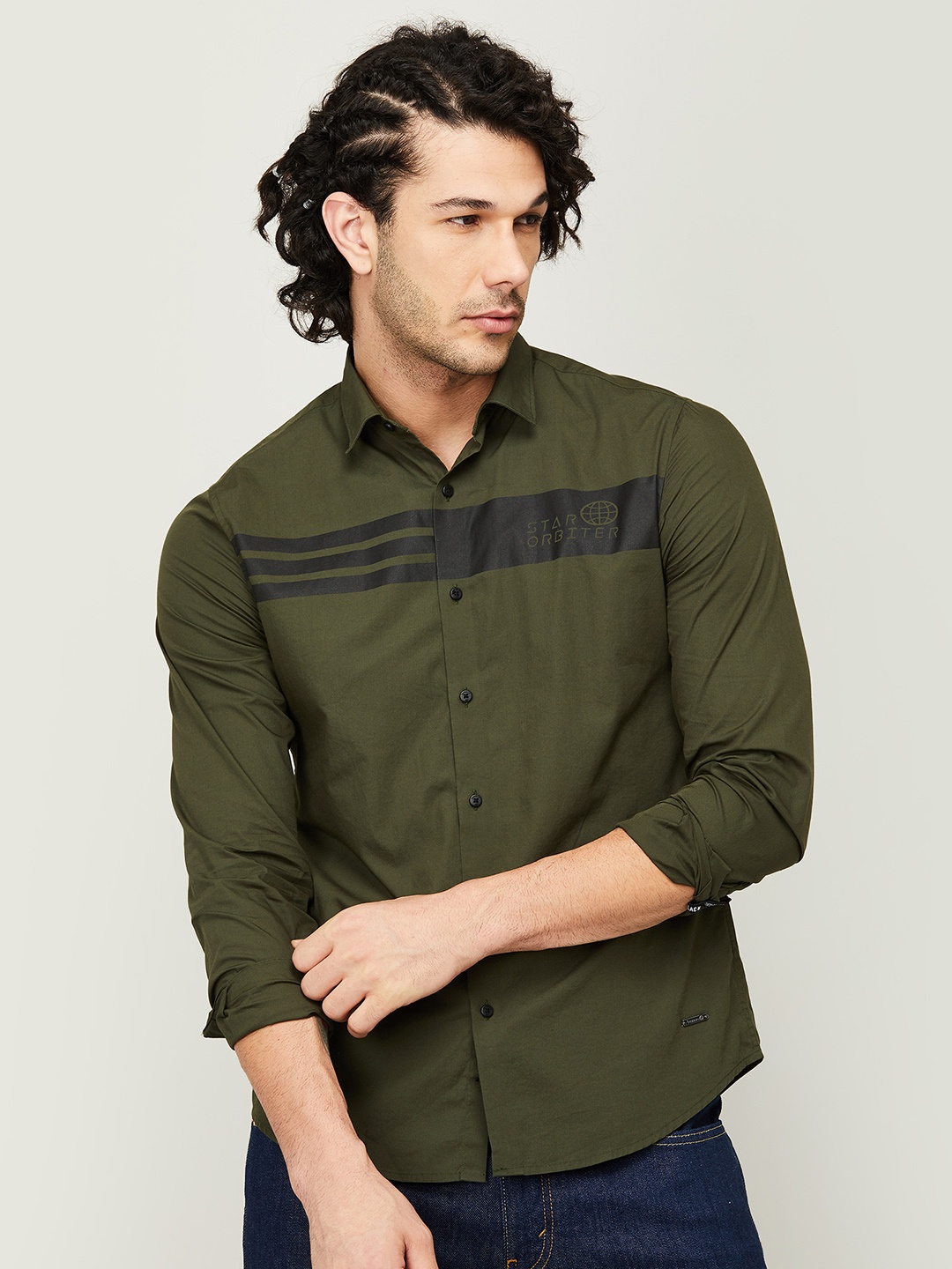 

Bossini Men Olive Green Casual Shirt
