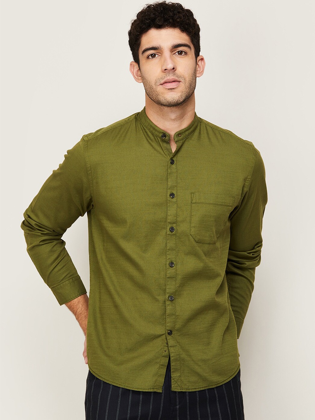 

CODE by Lifestyle Men Olive Green Casual Shirt