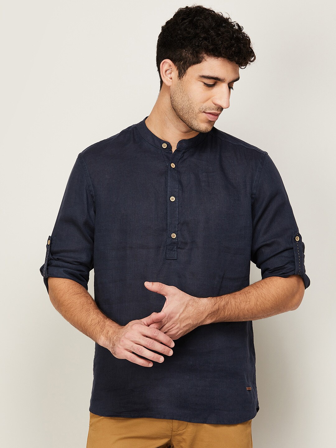 

CODE by Lifestyle Men Navy Blue Rolled Up Sleeves Casual Shirt