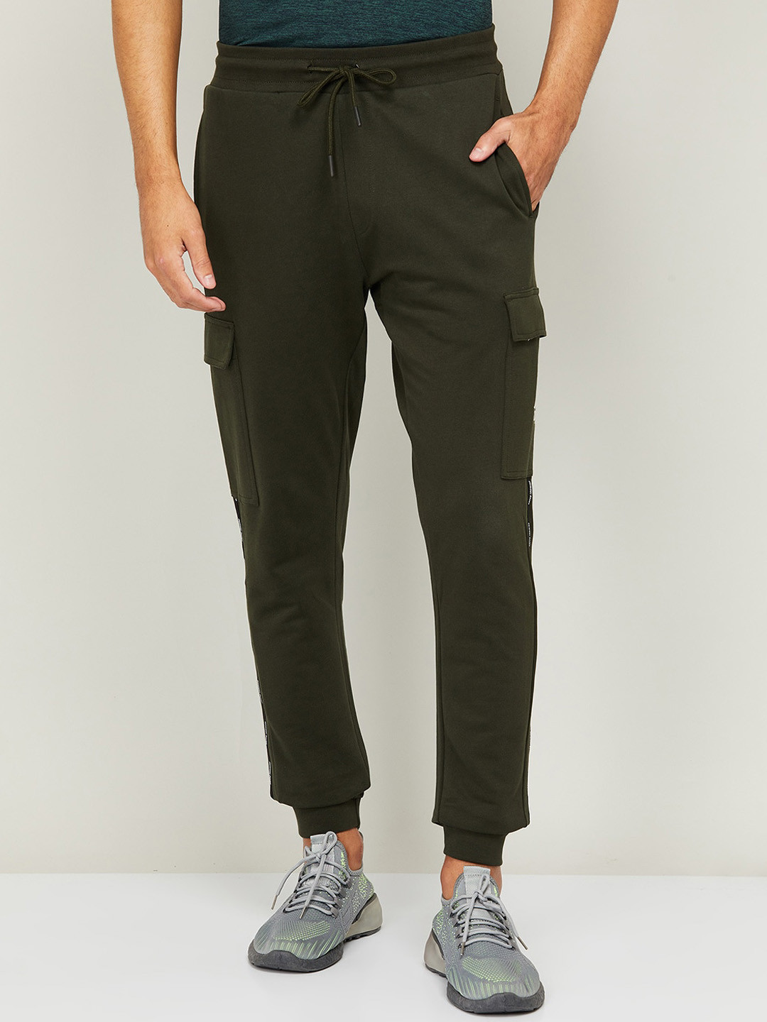

Kappa Men Olive Green Solid Slim-fit Cotton Joggers