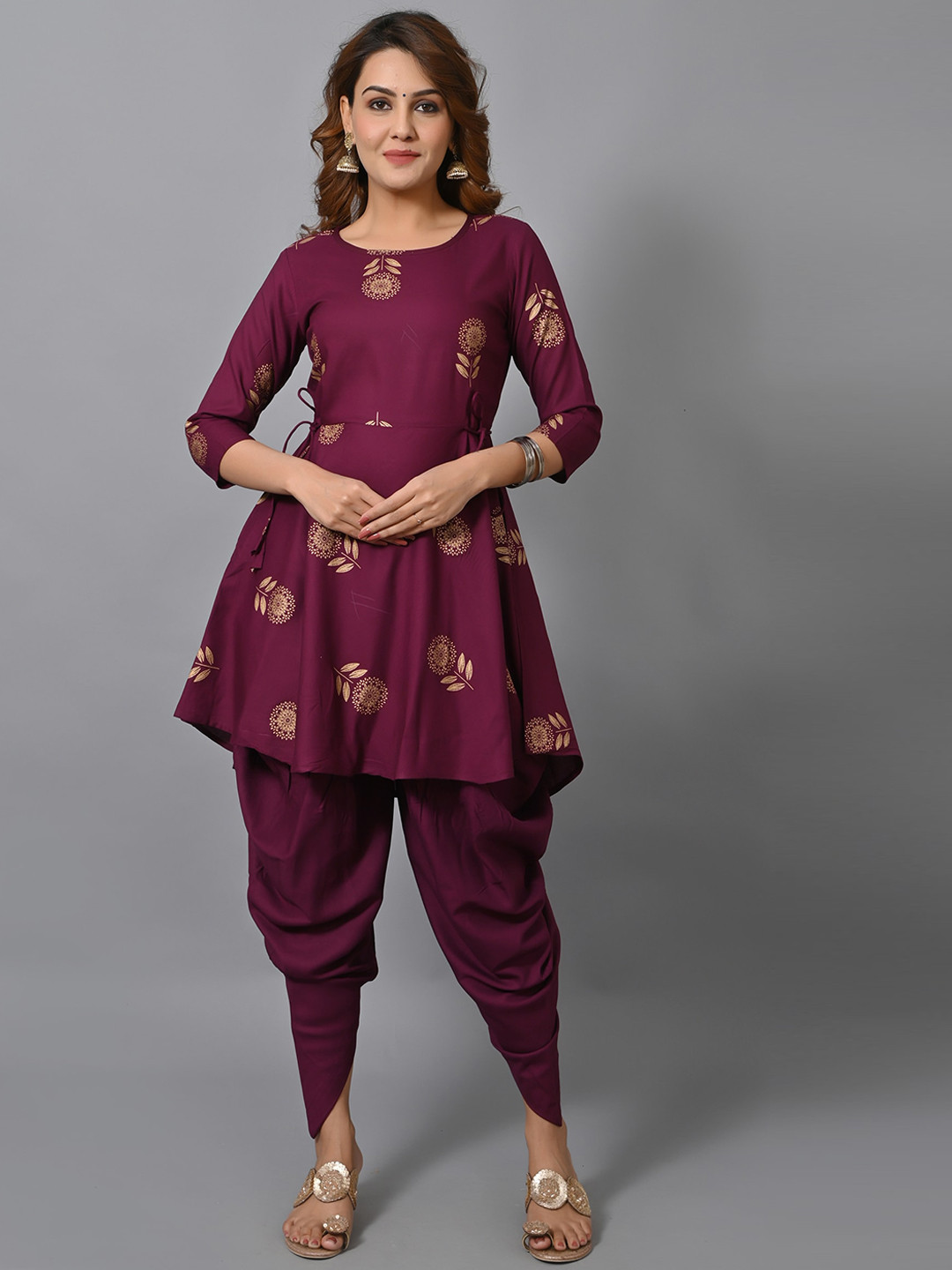 

VASTRAMANIAA Women Purple Ethnic Motifs Printed Kurti with Dhoti Pants