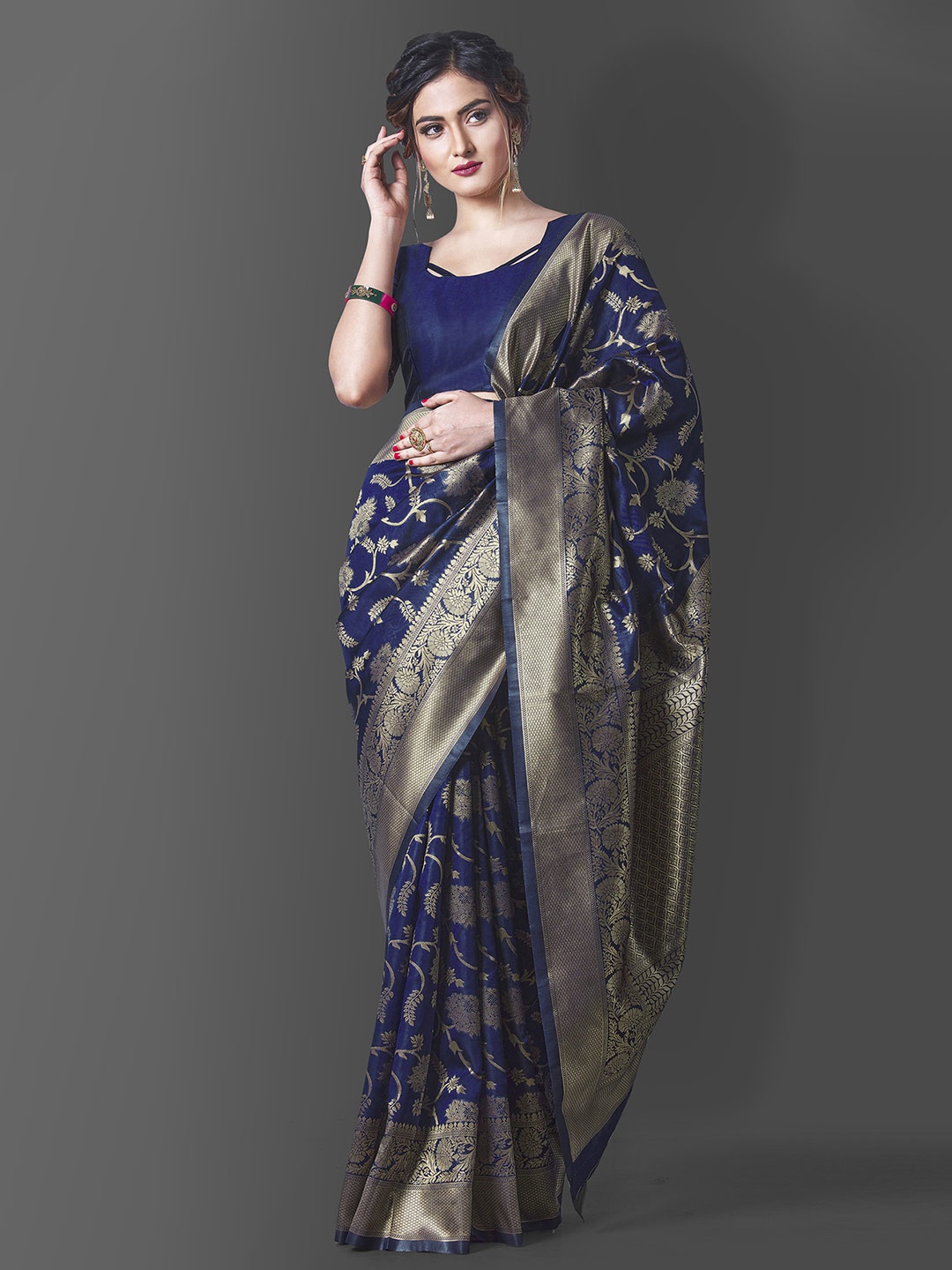 

Jinax Navy Blue & Gold-Toned Floral Zari Pure Silk Banarasi Saree