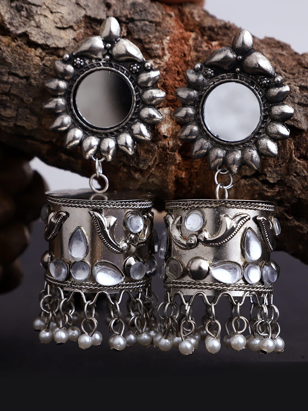 

VENI Silver-Toned Contemporary Drop Earrings