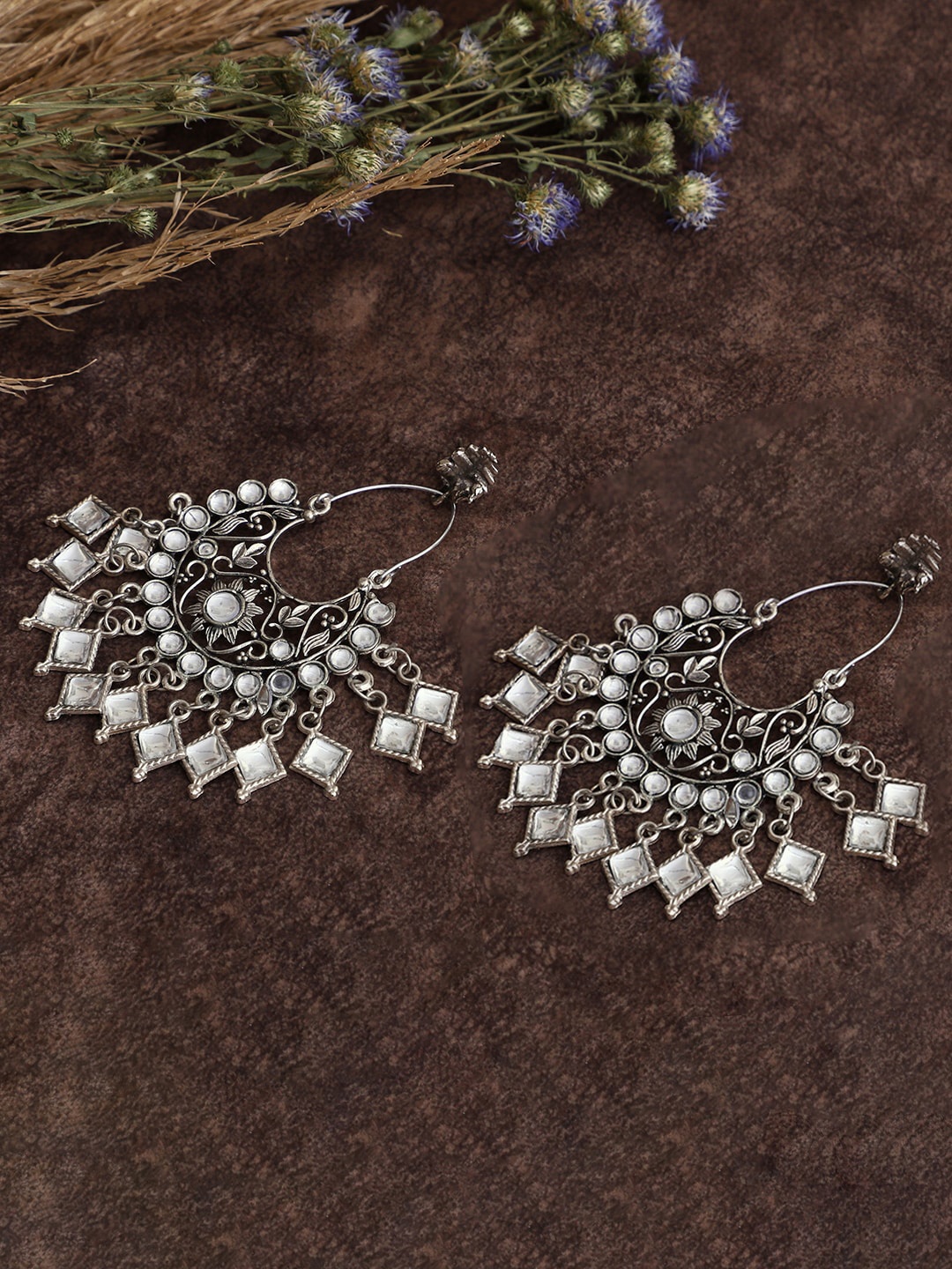 

VENI Women Silver-Plated Contemporary Chandbalis Earrings