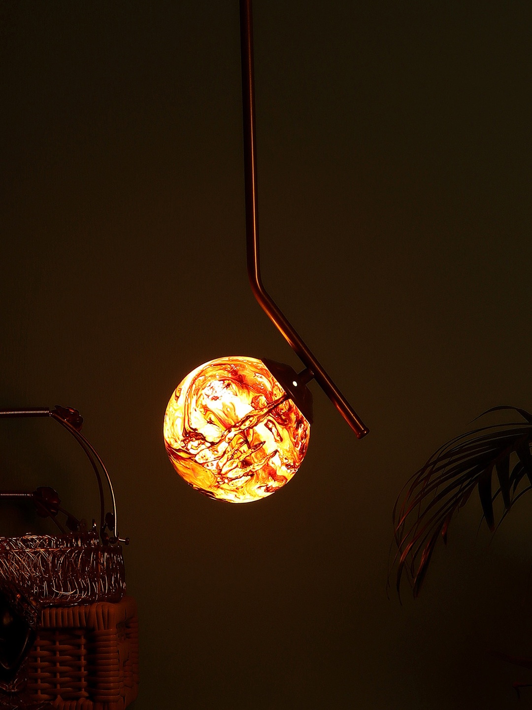 

MFD HOME FURNISHING Gold-Colored Textured Ceiling Lamps