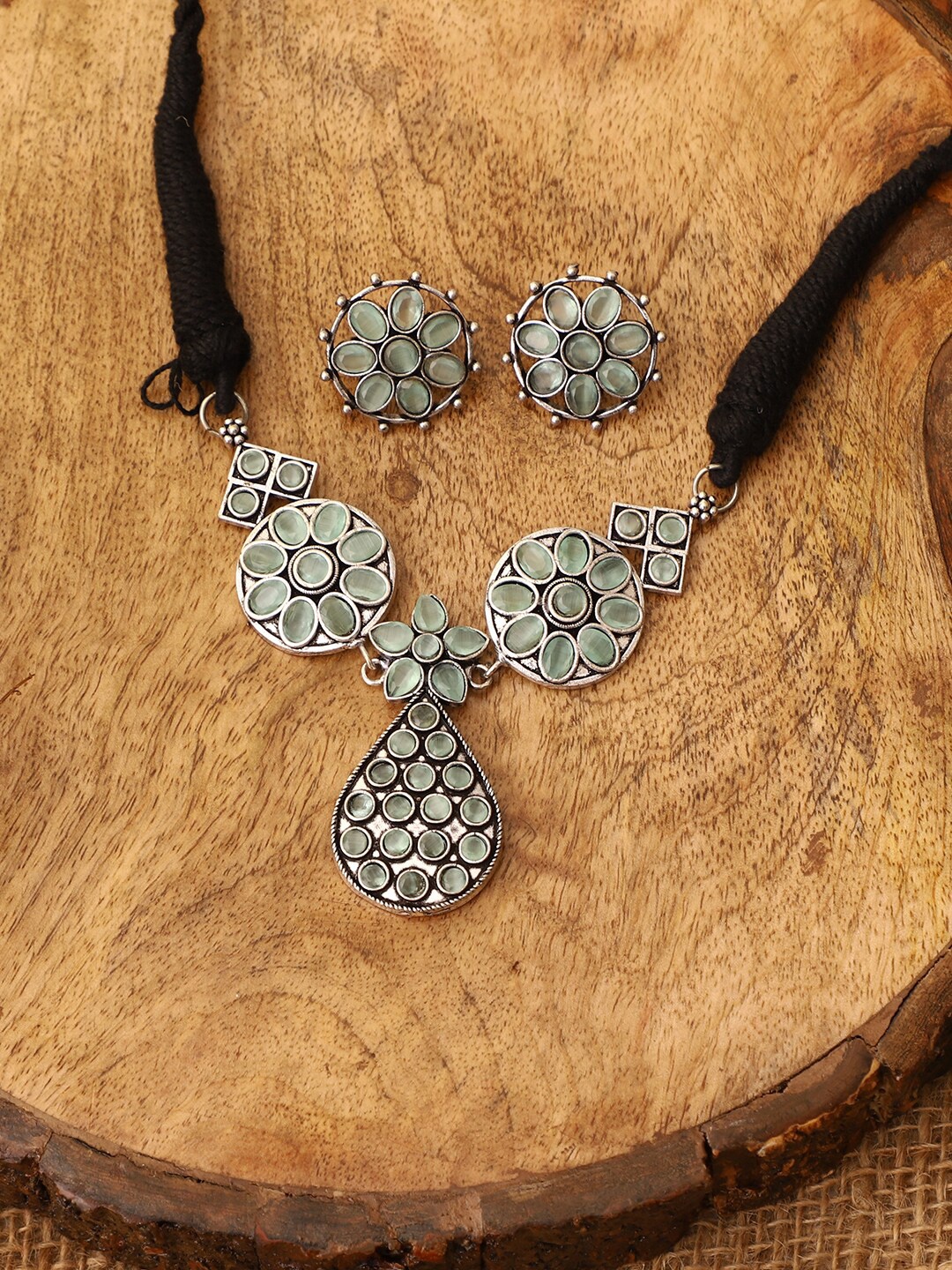 

VENI Women Sea Green American Diamond Studded Oxidised Silver-Plated Jewellery Set