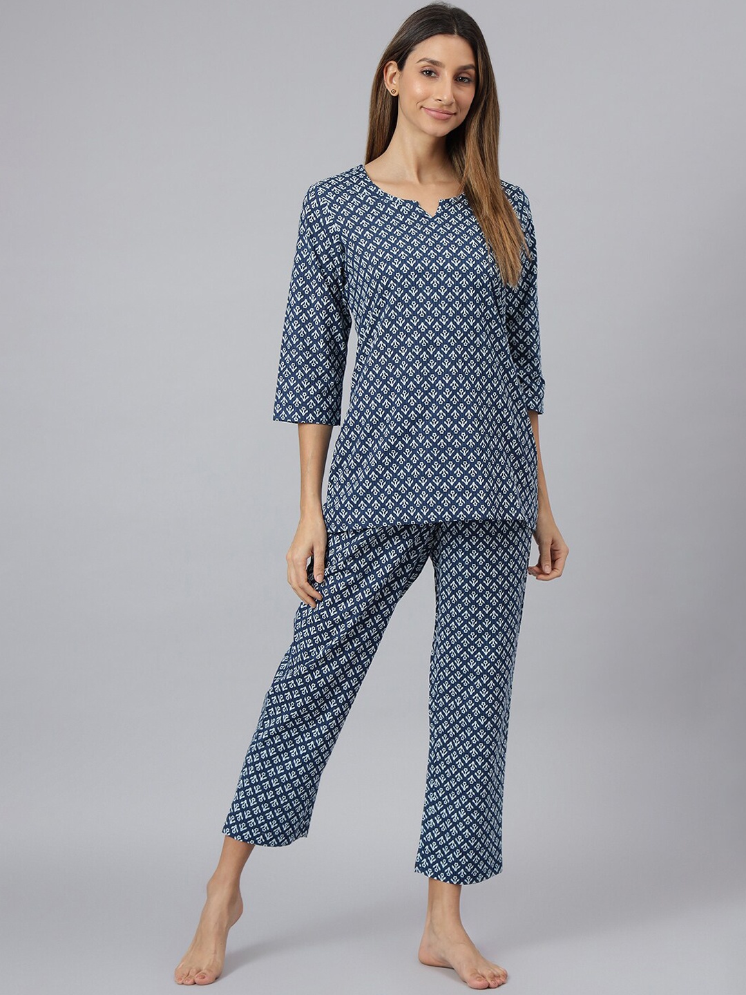

JAIPUR ATTIRE Women Blue & White Printed Night suit