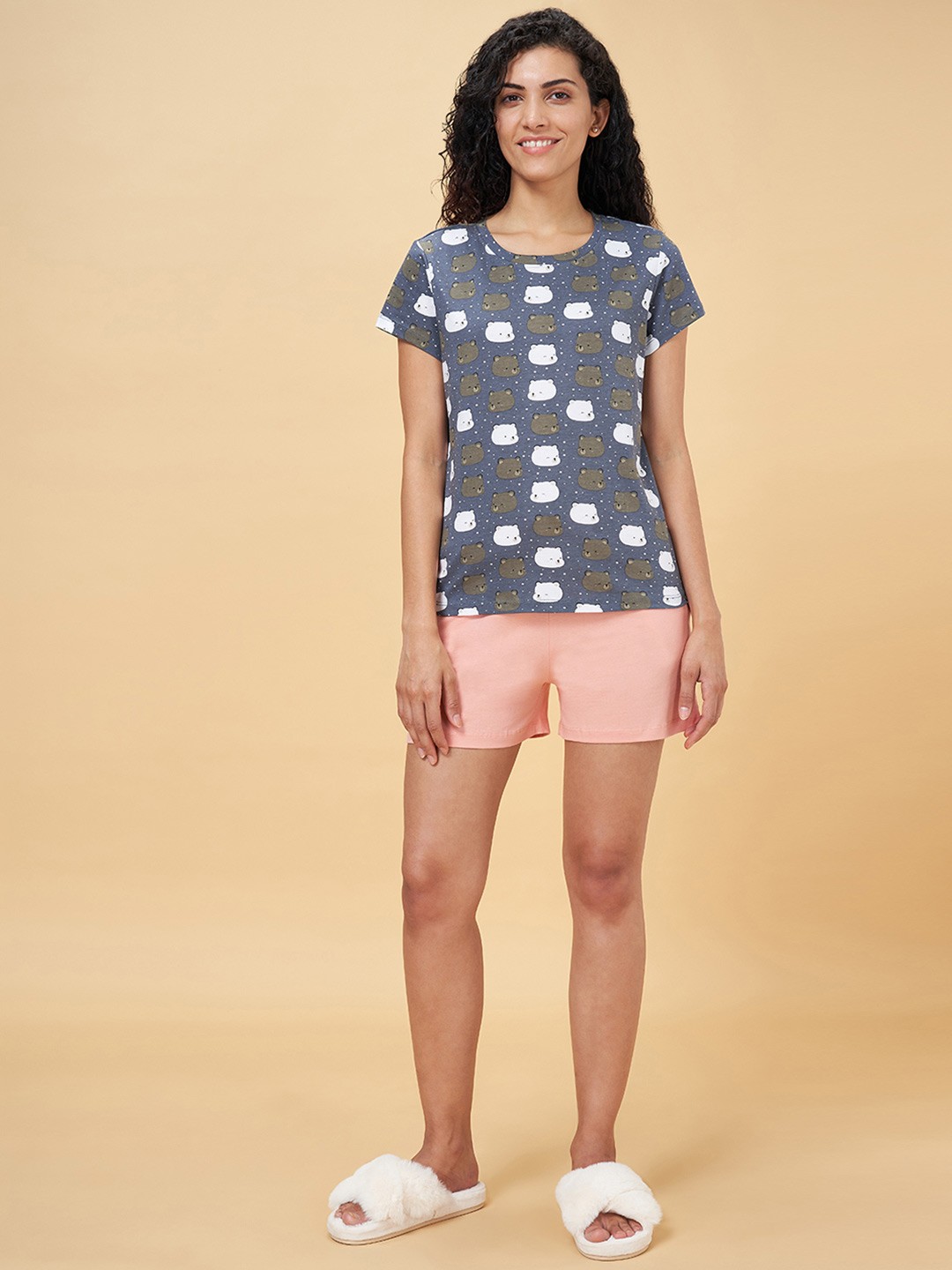 

Dreamz by Pantaloons Women Grey & White Printed Night suit
