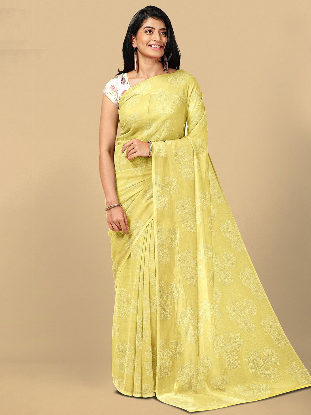 

Kalamandir Yellow & White Floral Silk Blend Saree