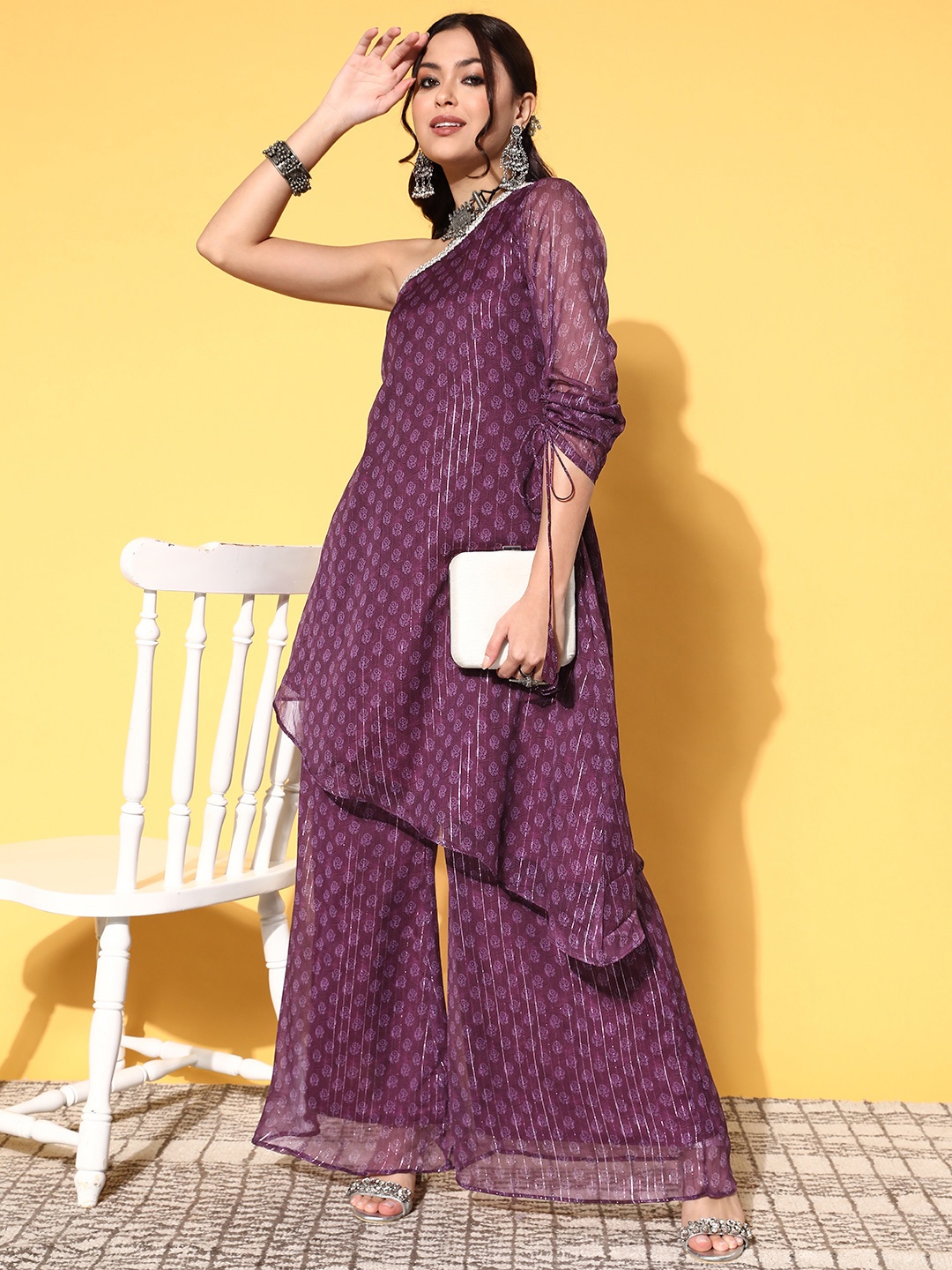 

Inddus Women Woven Design Poly-Chiffon Print Mix Kurta Set, Burgundy