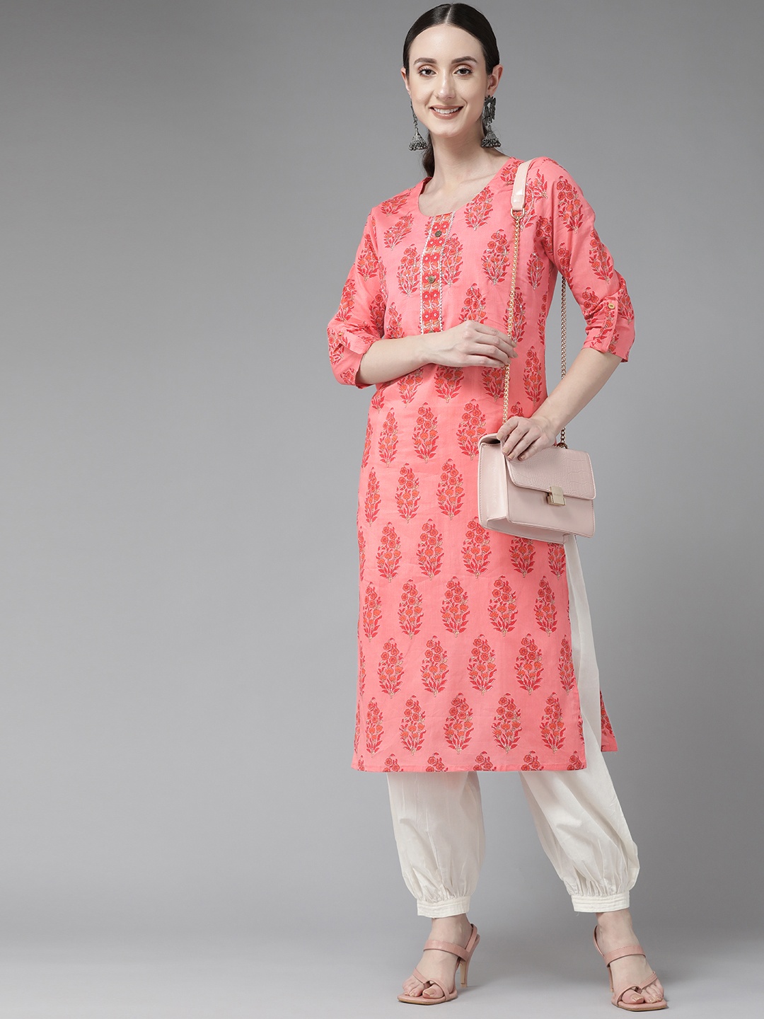 

Yufta Women Peach-Coloured Floral Printed Gotta Patti Cotton Kurta