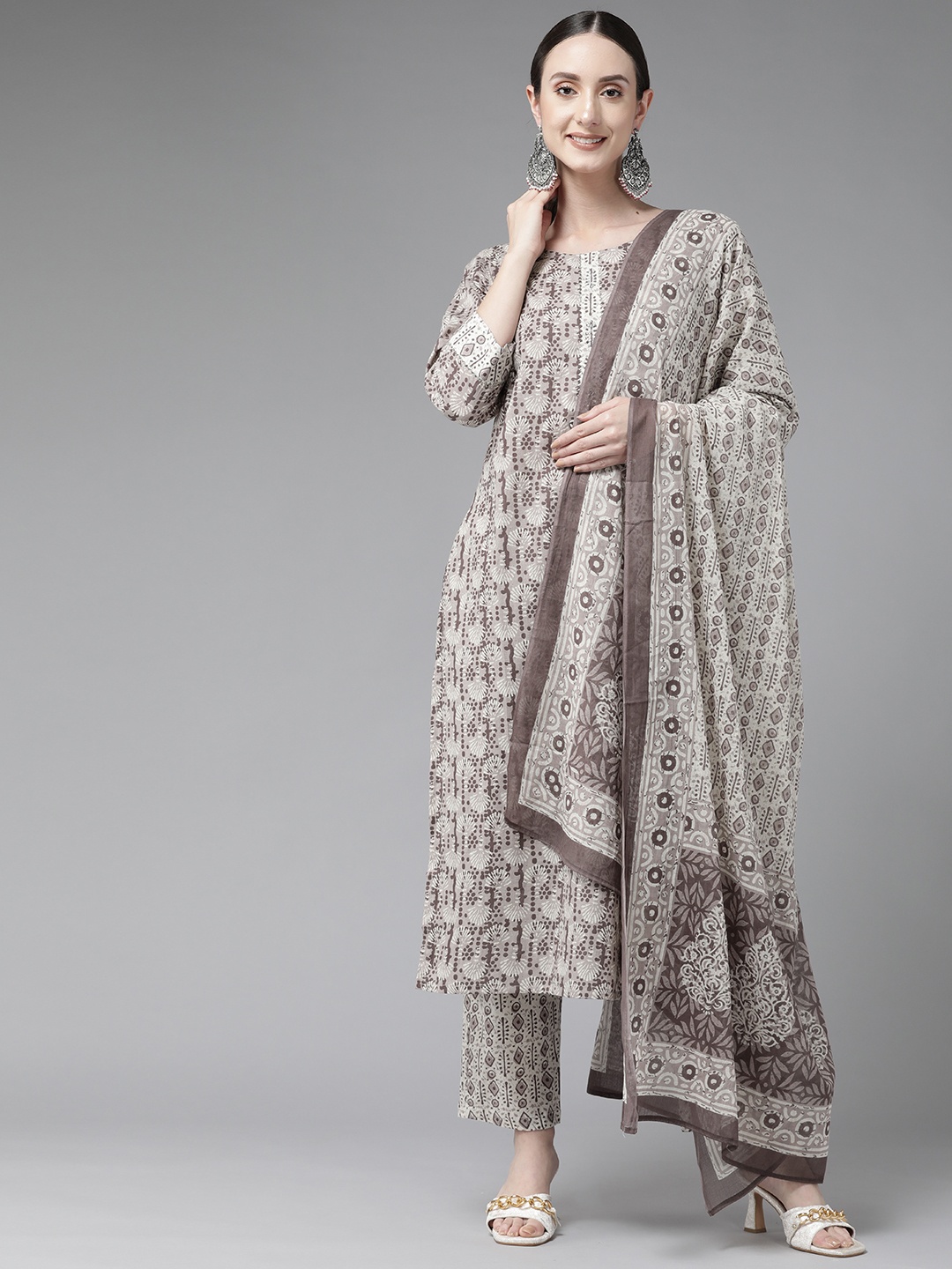 

Yufta Women Beige Ethnic Motifs Printed Gotta Patti Pure Cotton Kurta with Trousers & With Dupatta