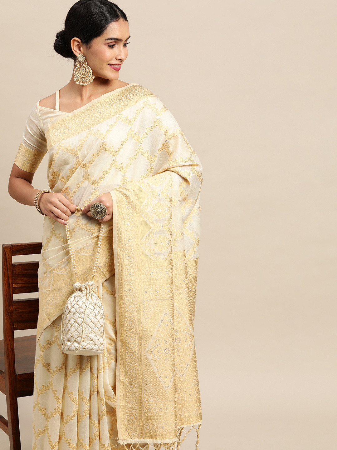

Satrani Cream-Coloured Silk Cotton Kasavu Saree