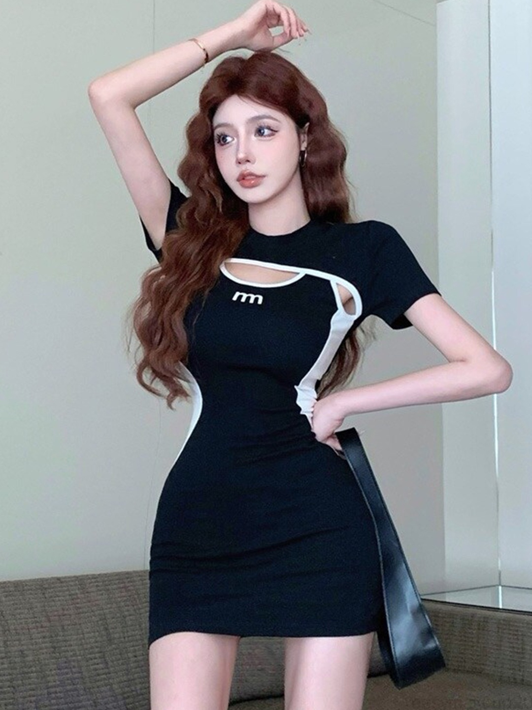 

La Aimee Women Black Solid Dress