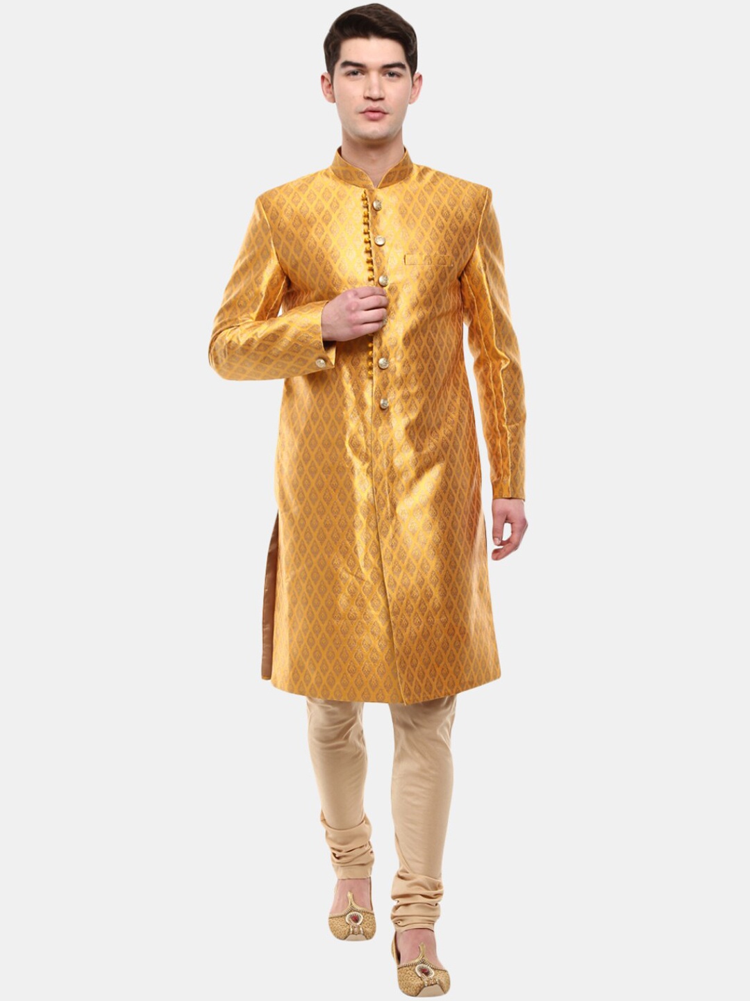 

V-Mart Men Gold-Coloured & Beige Self-Design Jacquard Sherwani Set