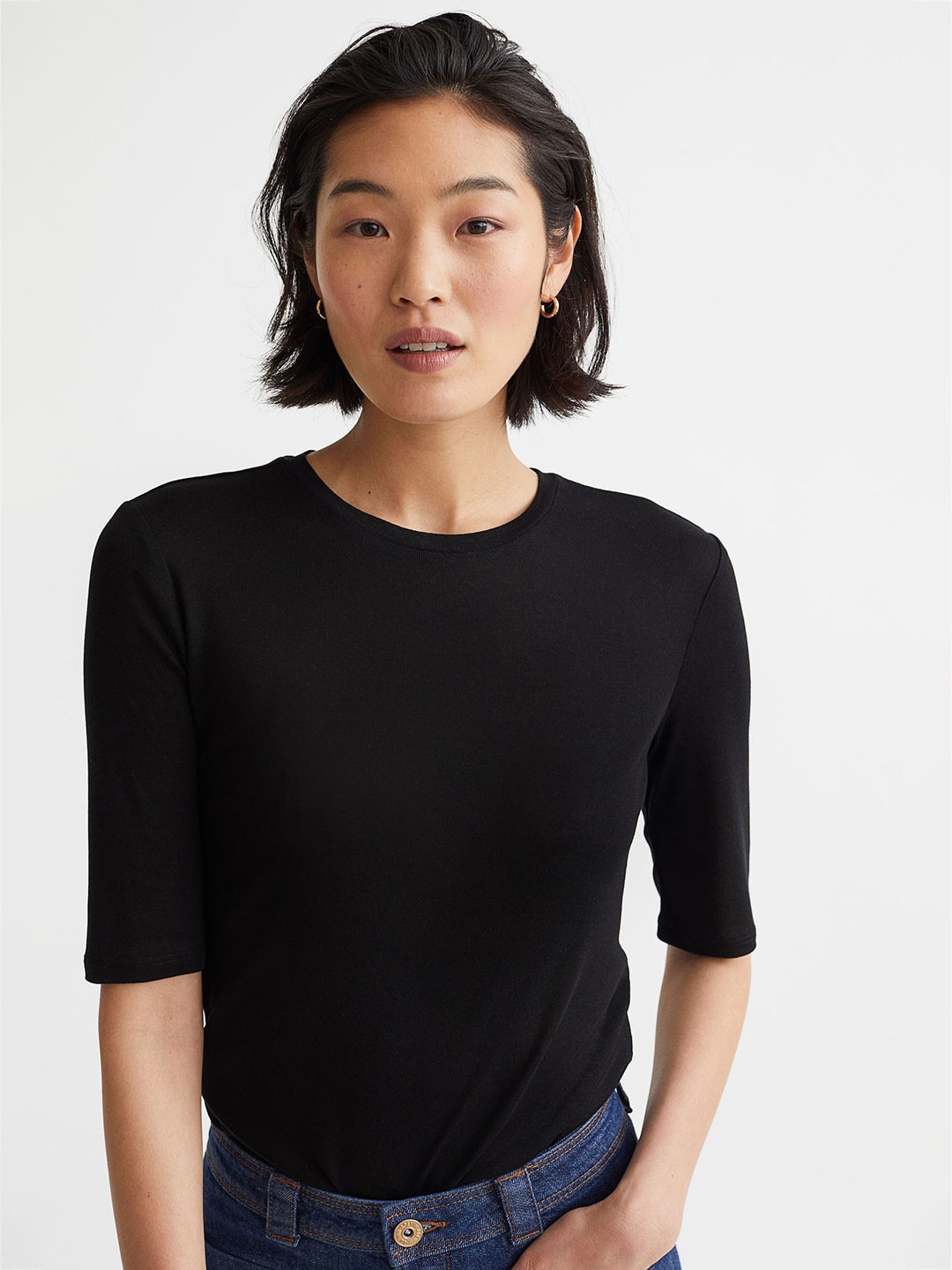 

H&M Women Black T-shirt