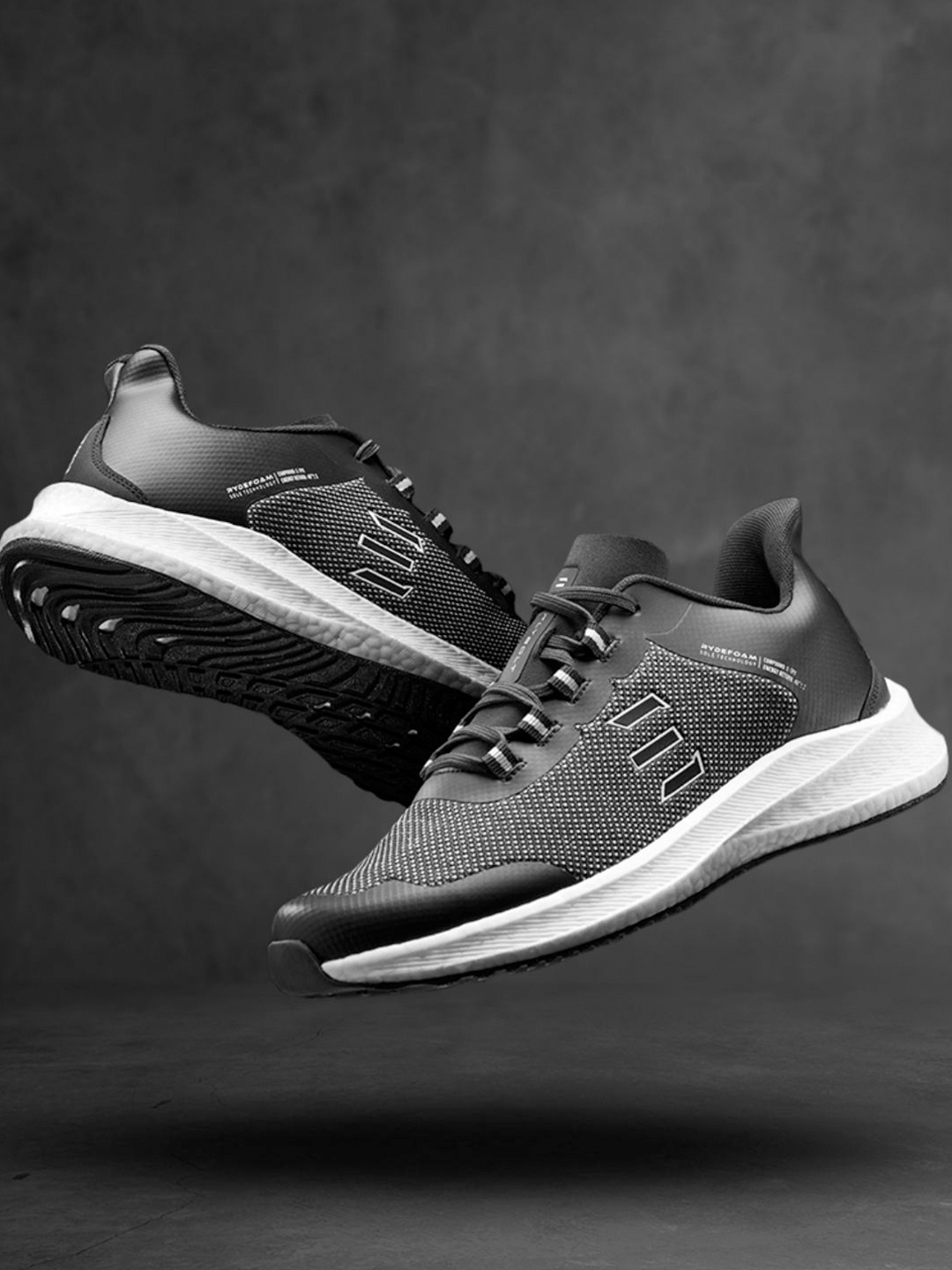 

ELEVAR Women Black FLYBOLT Running Sports Shoes