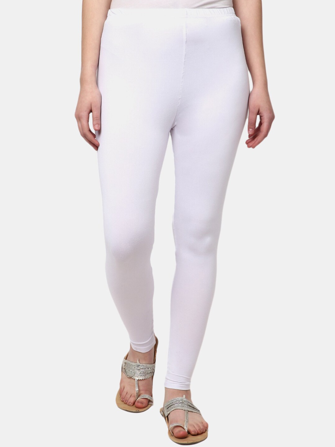 

Desi Mix Women White Solid Ankle Length Viscose Leggings