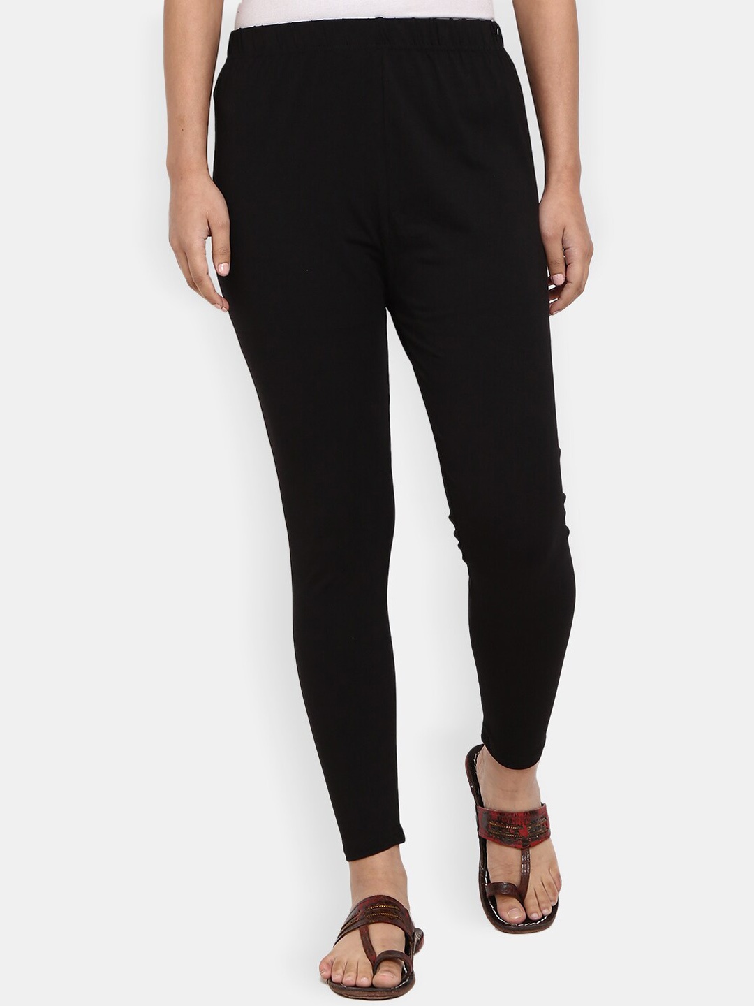 

Desi Mix Women Black Solid Ankle Length Cotton Lycra Leggings