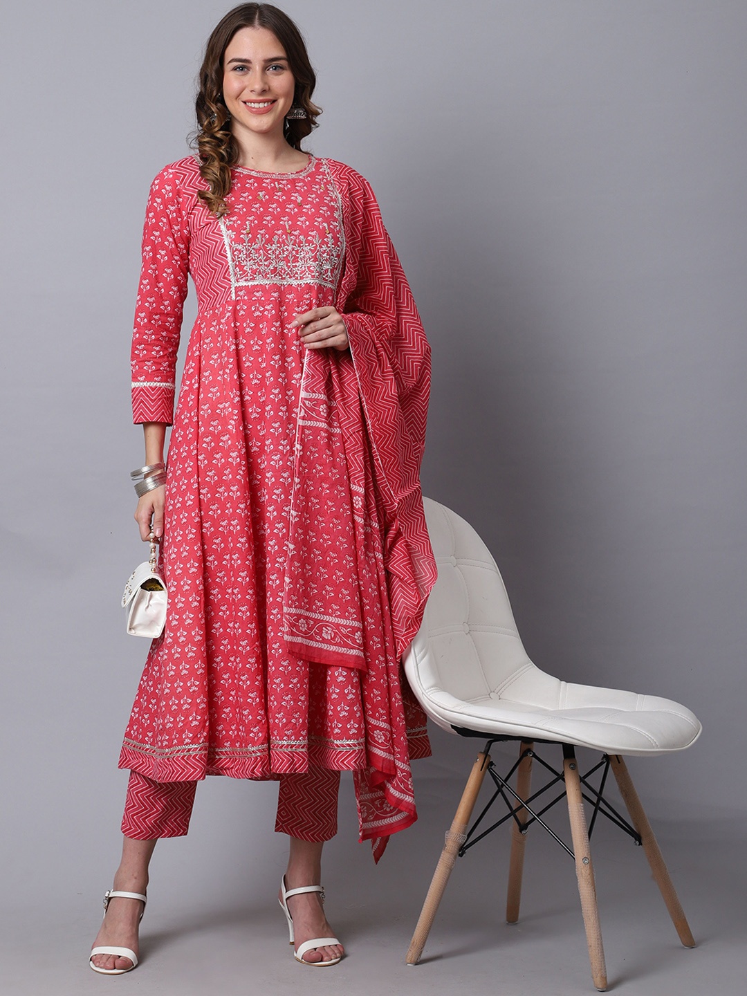 

Rajnandini Women Pink Ethnic Motifs Printed Pleated Pure Cotton Kurta with Trousers & With Dupatta