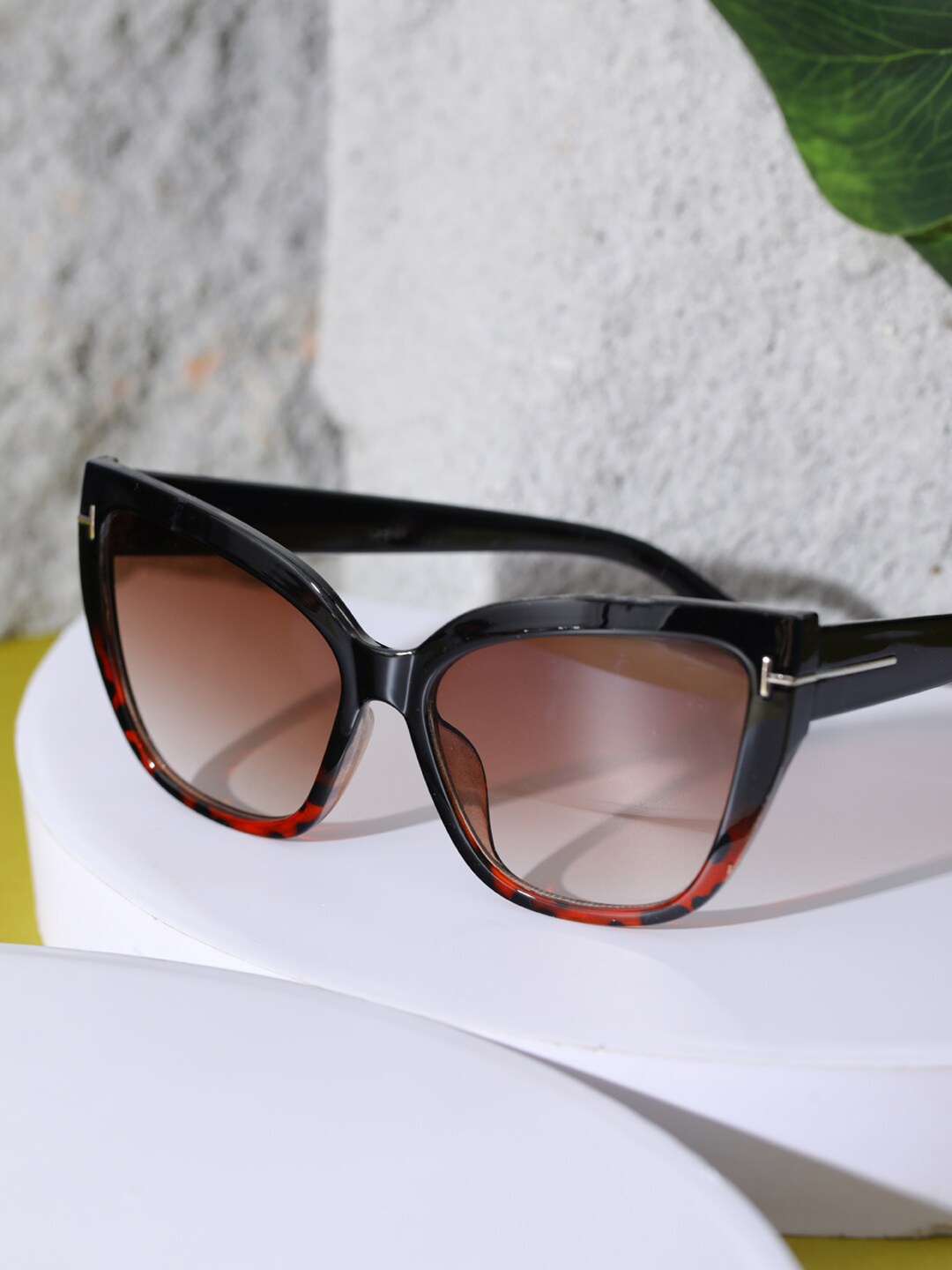 

Jazz and Sizzle Women Brown Lens & Black Wayfarer Sunglasses with UV Protected Lens