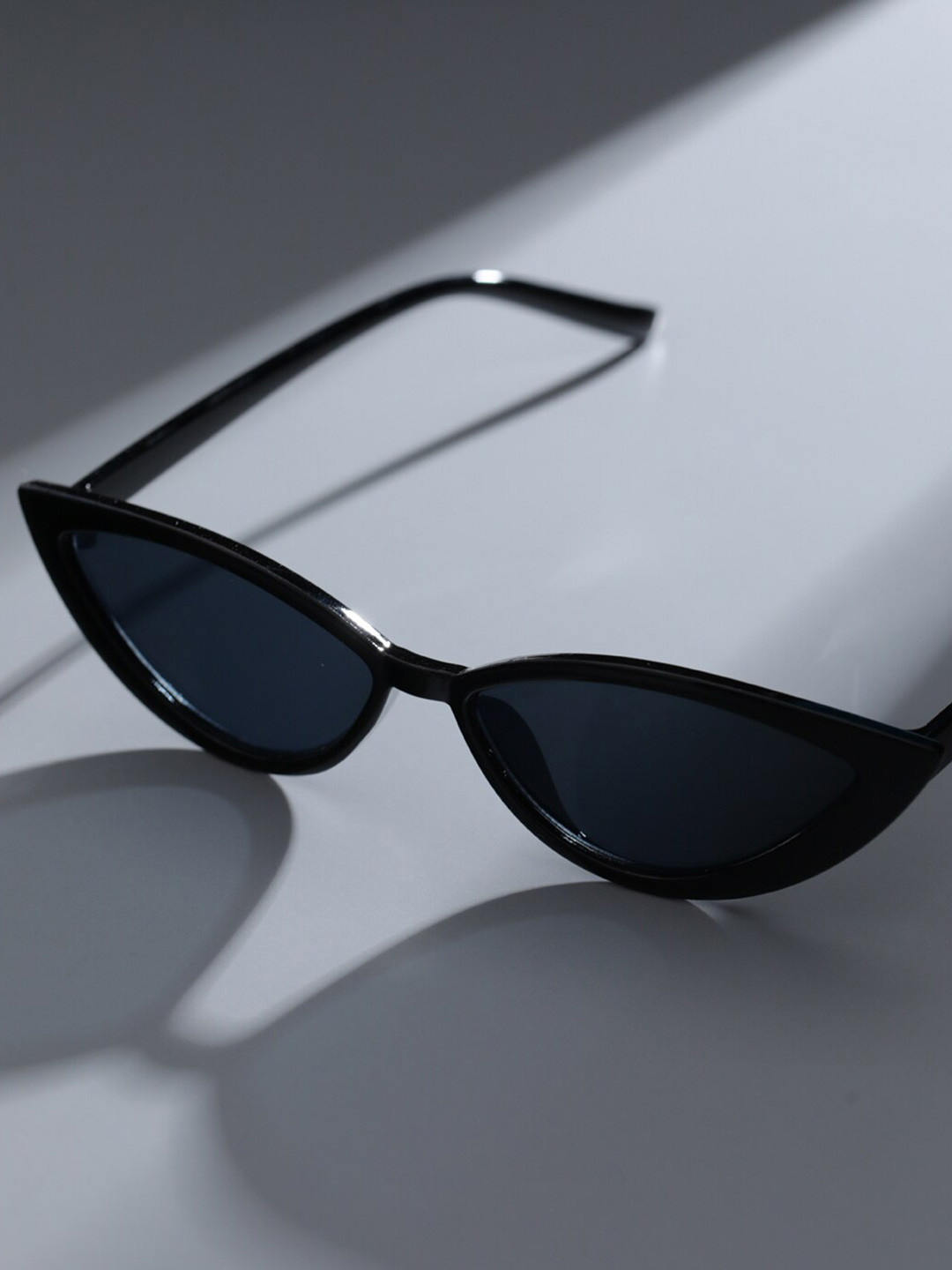 

Jazz and Sizzle Unisex Black Lens & Black Cateye Sunglasses with UV Protected Lens