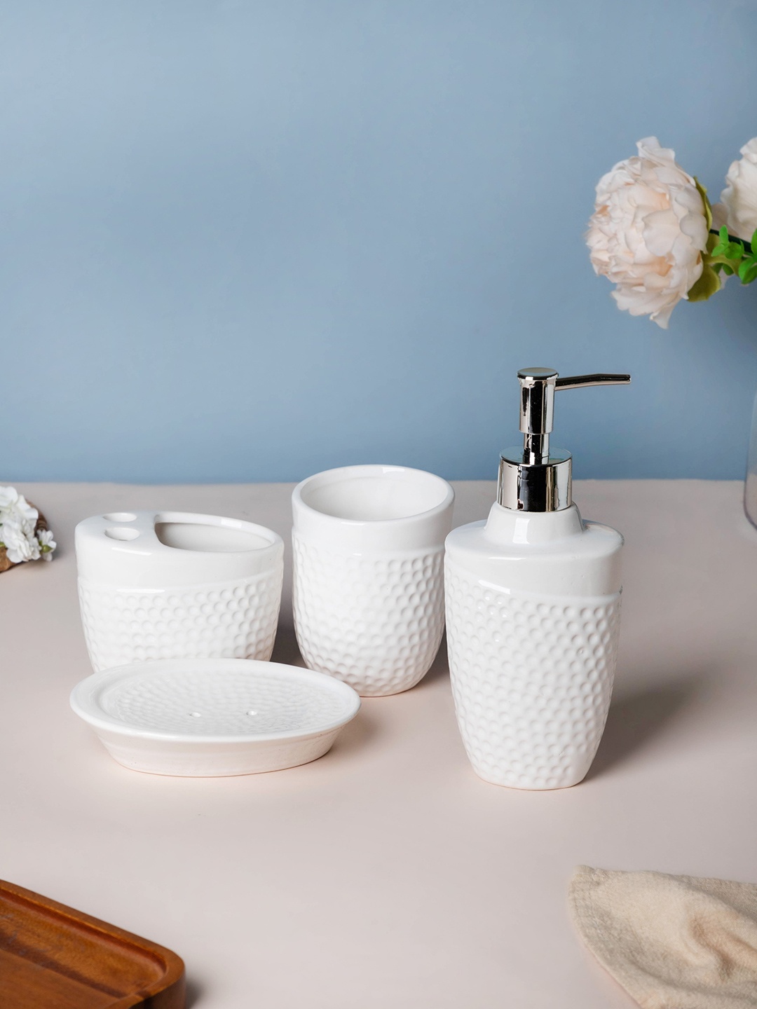 

Nestasia White Pack of 4 Ceramic Bathroom Accessories